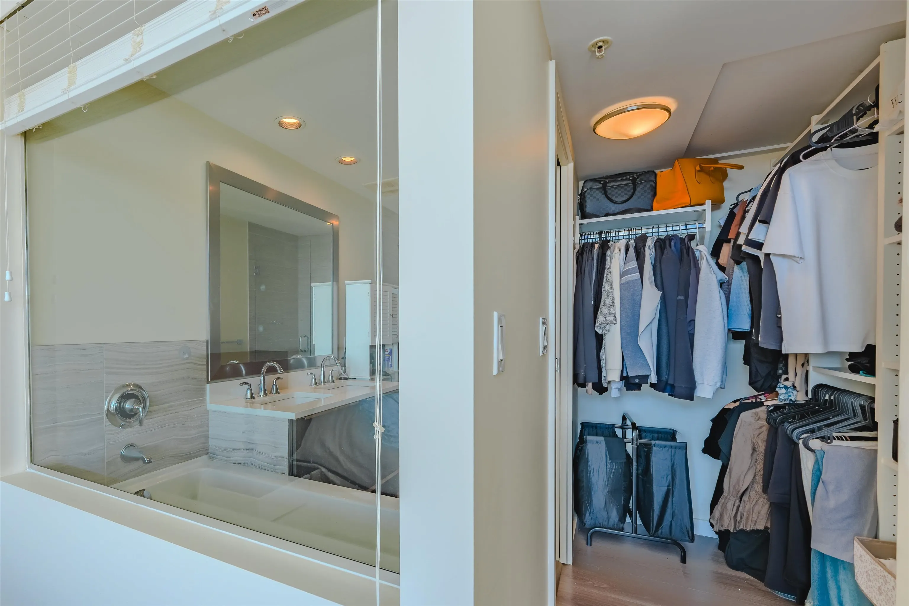 PH 1705 8677 Capstan Way