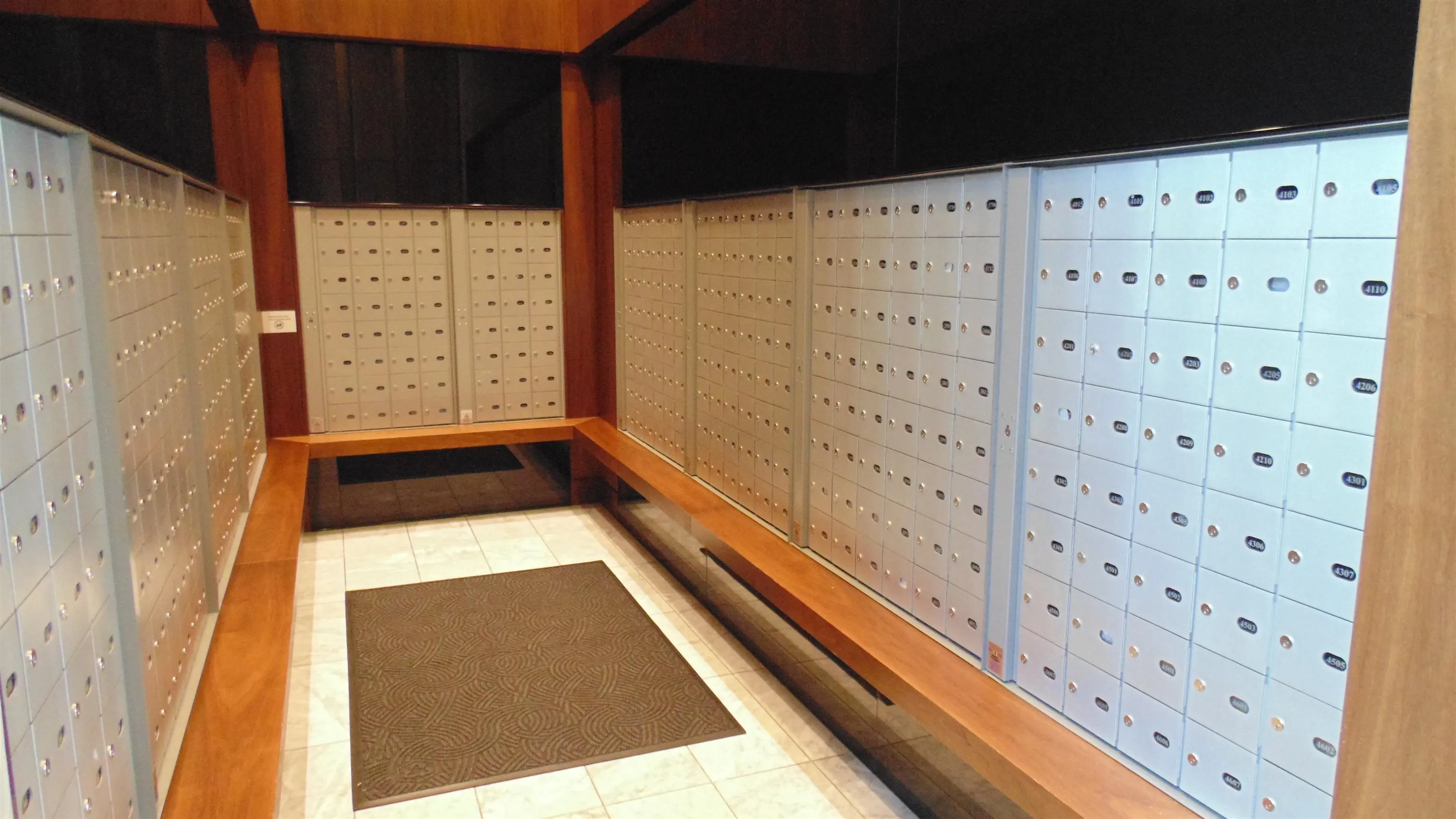 4110 13750 100 Avenue