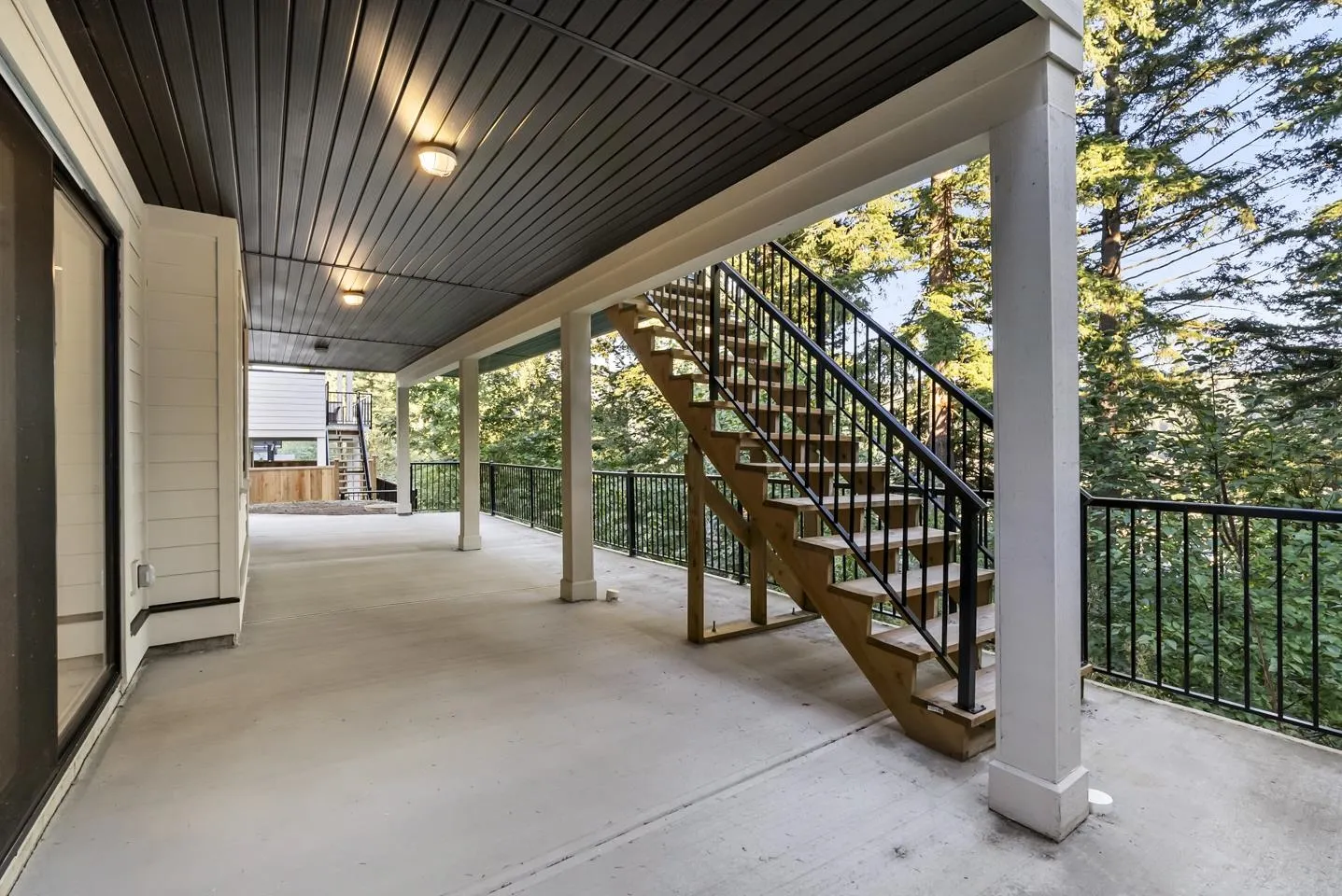 5506 Crimson Ridge
