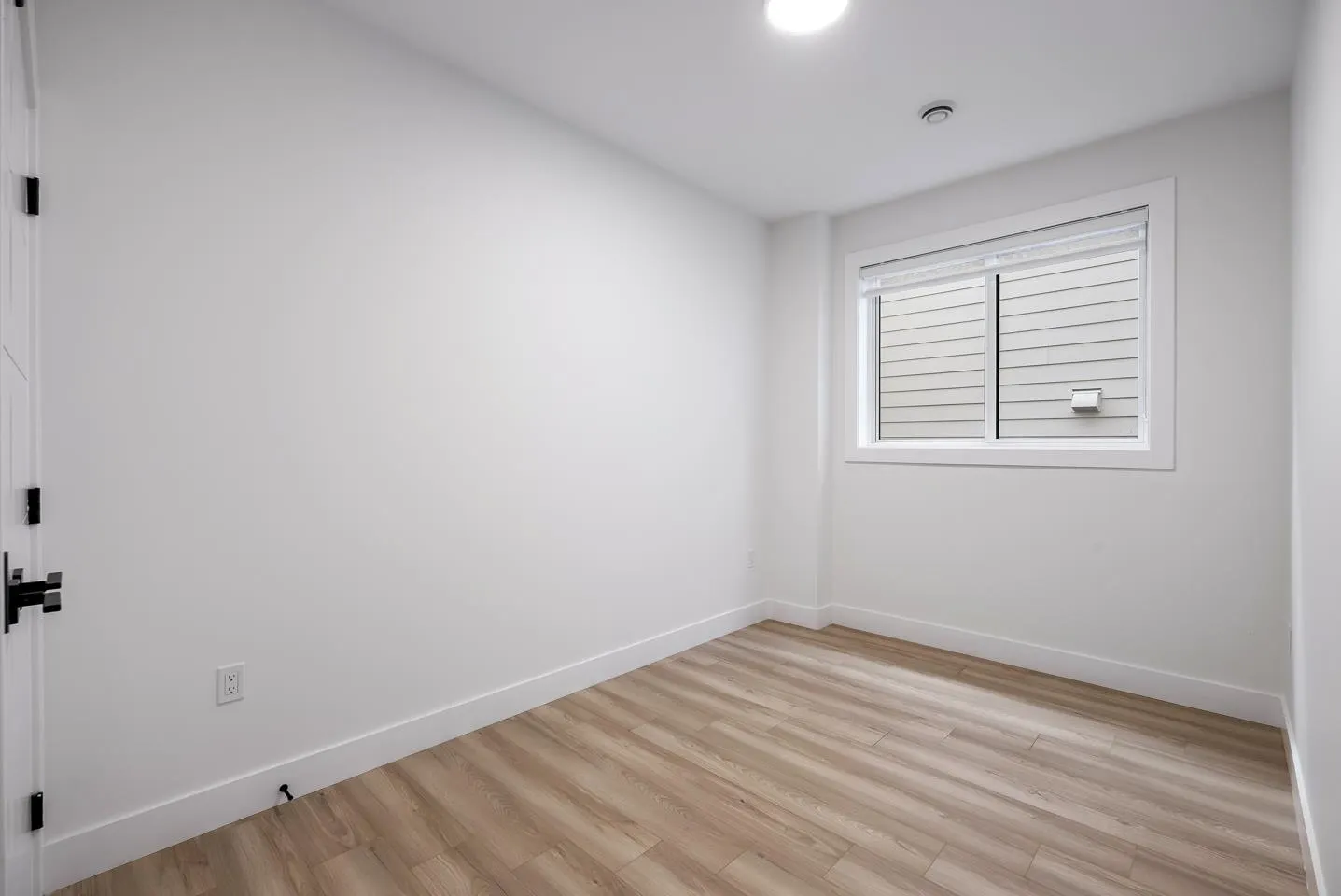 5506 Crimson Ridge