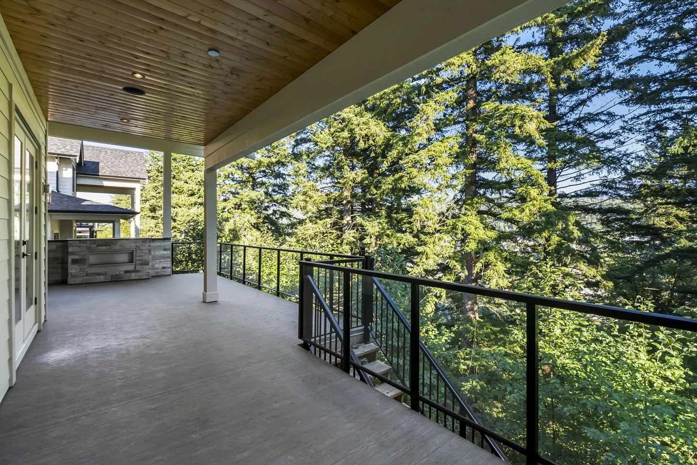 5506 Crimson Ridge