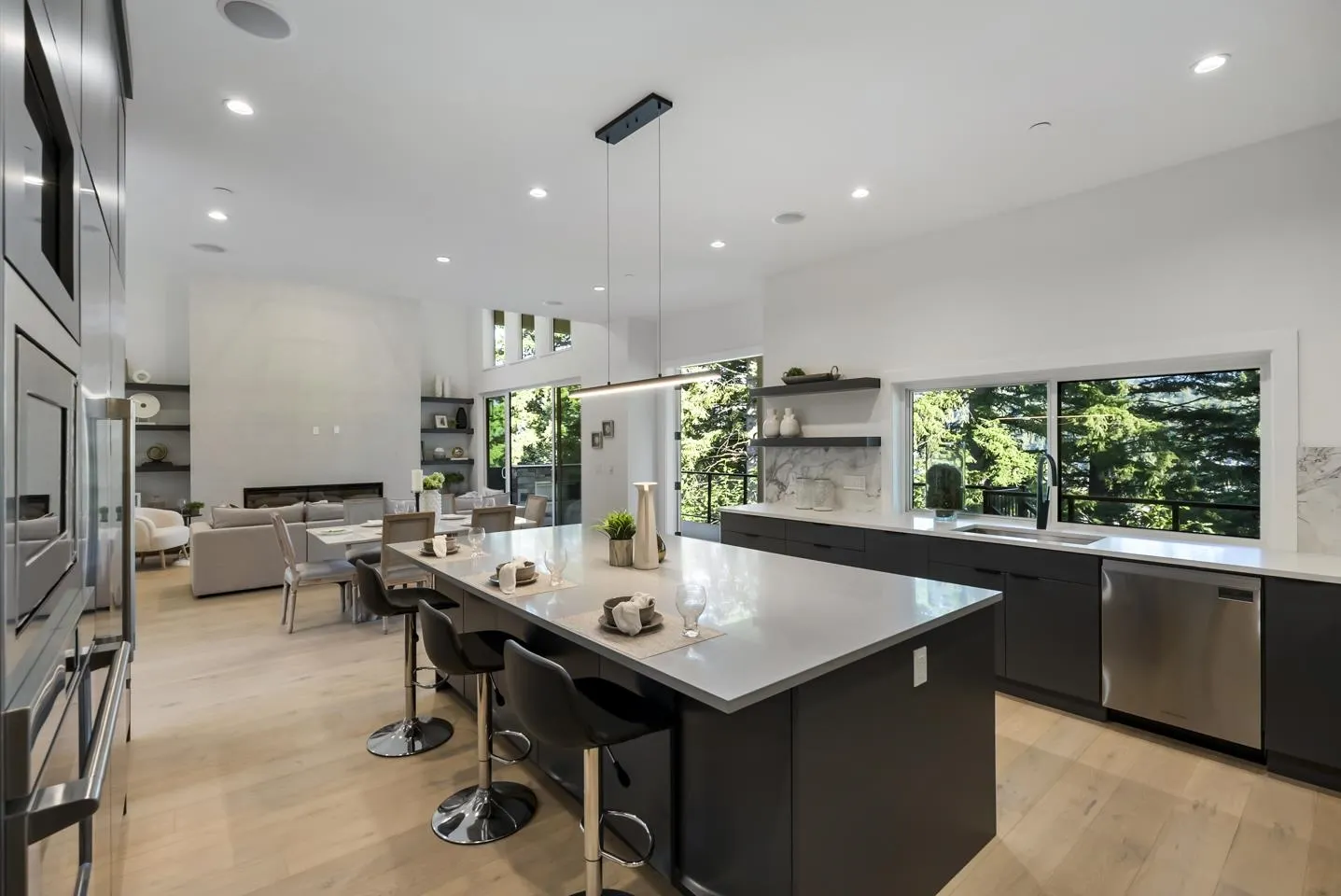5506 Crimson Ridge