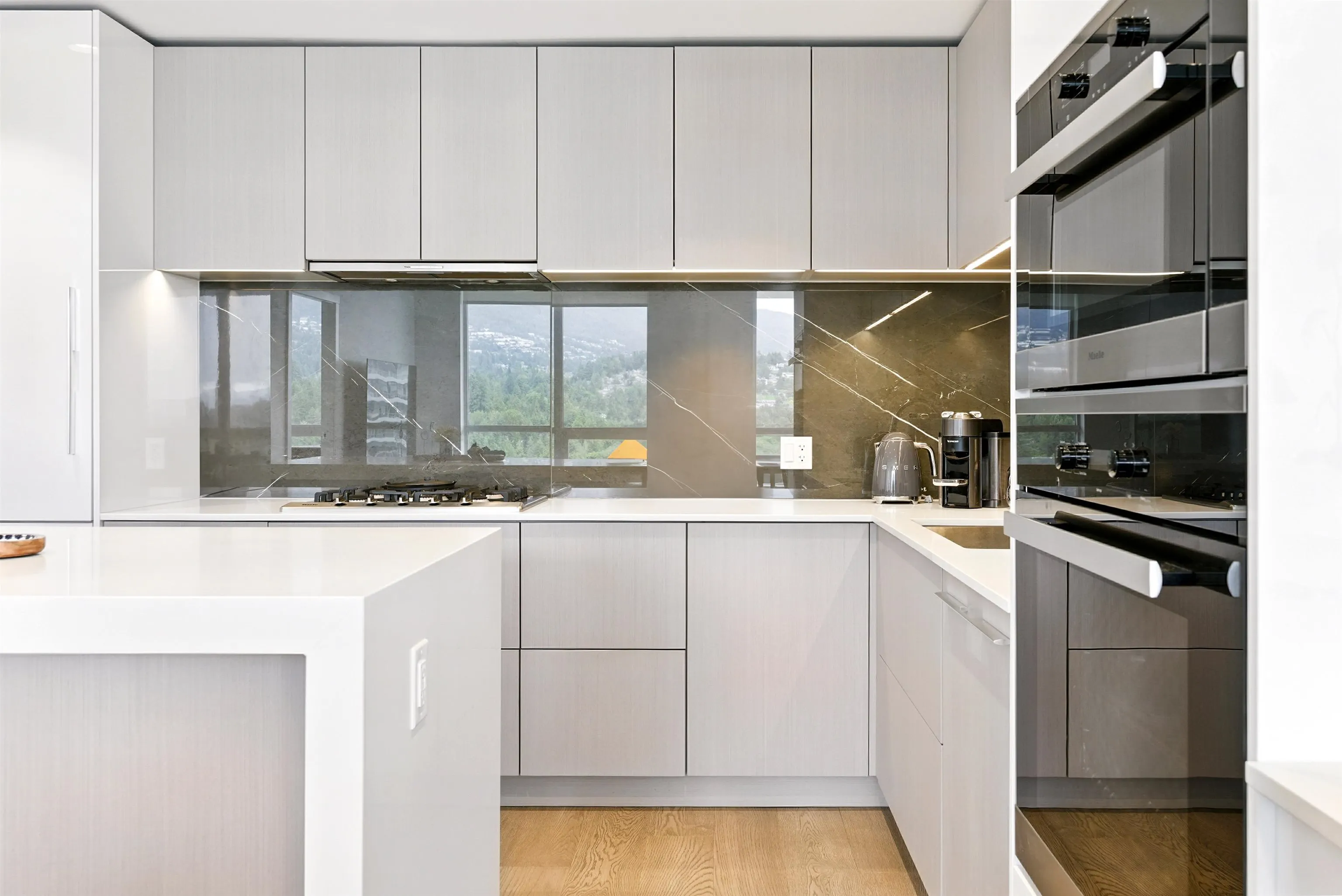 1205 1632 Lions Gate Lane