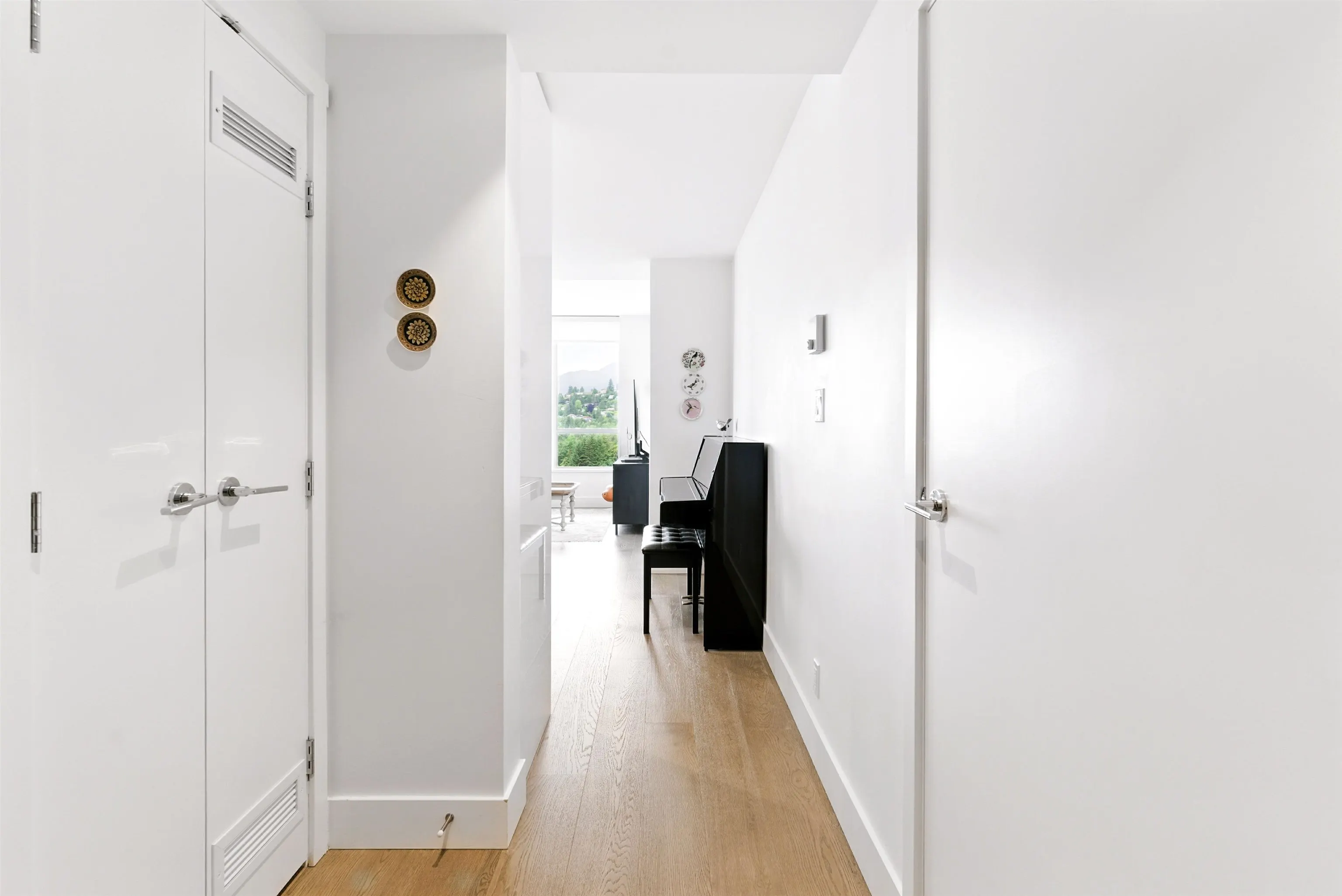 1205 1632 Lions Gate Lane