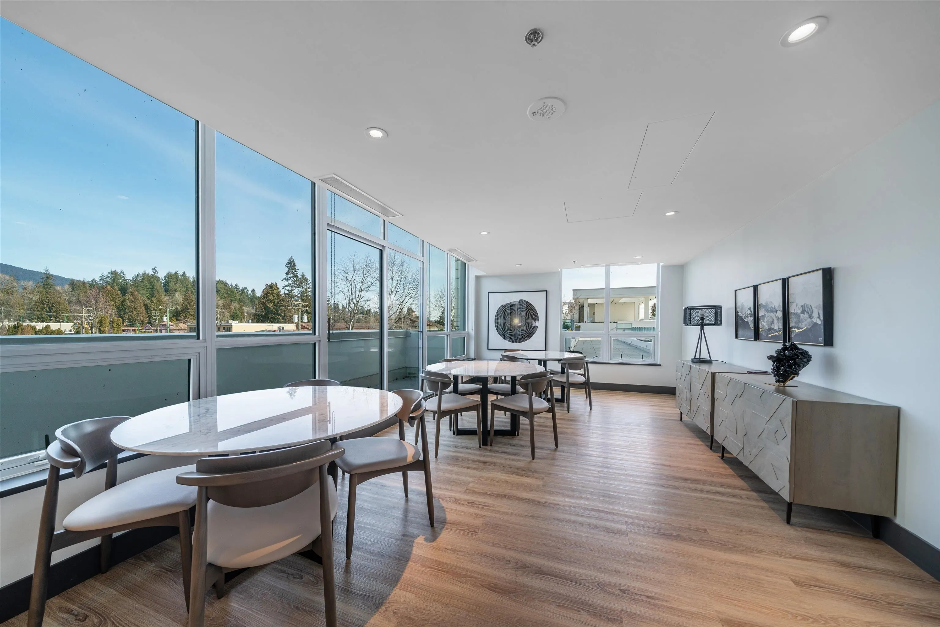 1205 1632 Lions Gate Lane