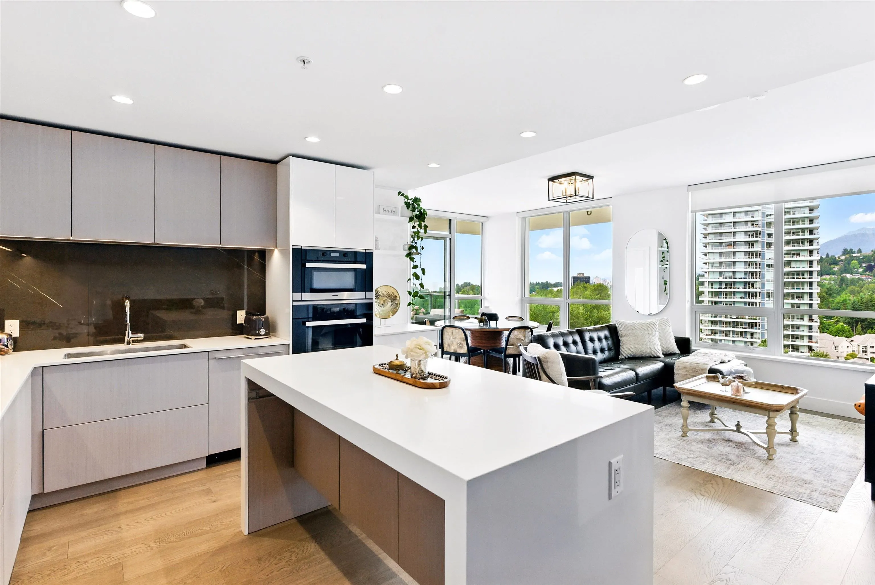 1205 1632 Lions Gate Lane