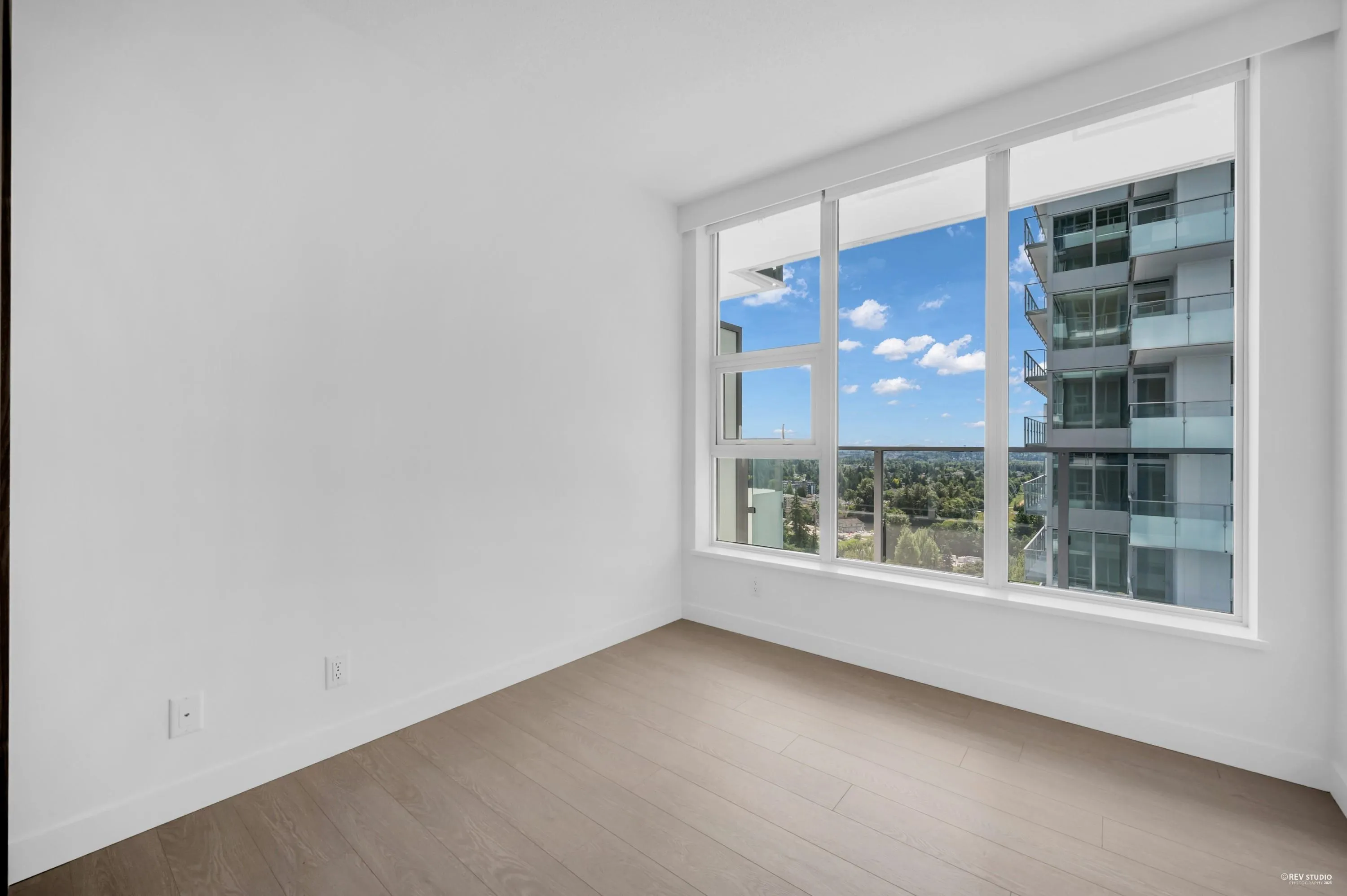 2307 13778 100 Avenue