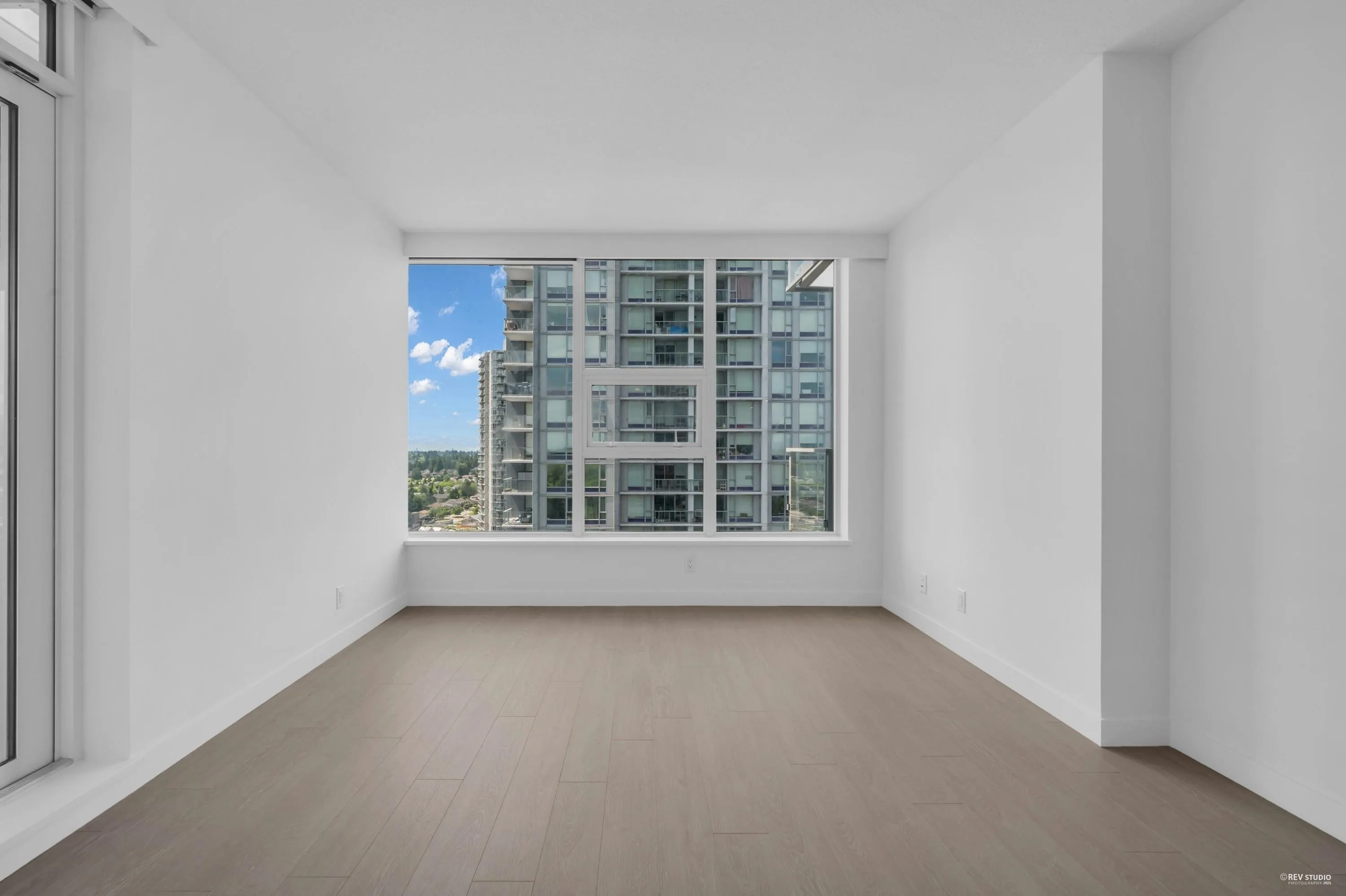 2307 13778 100 Avenue