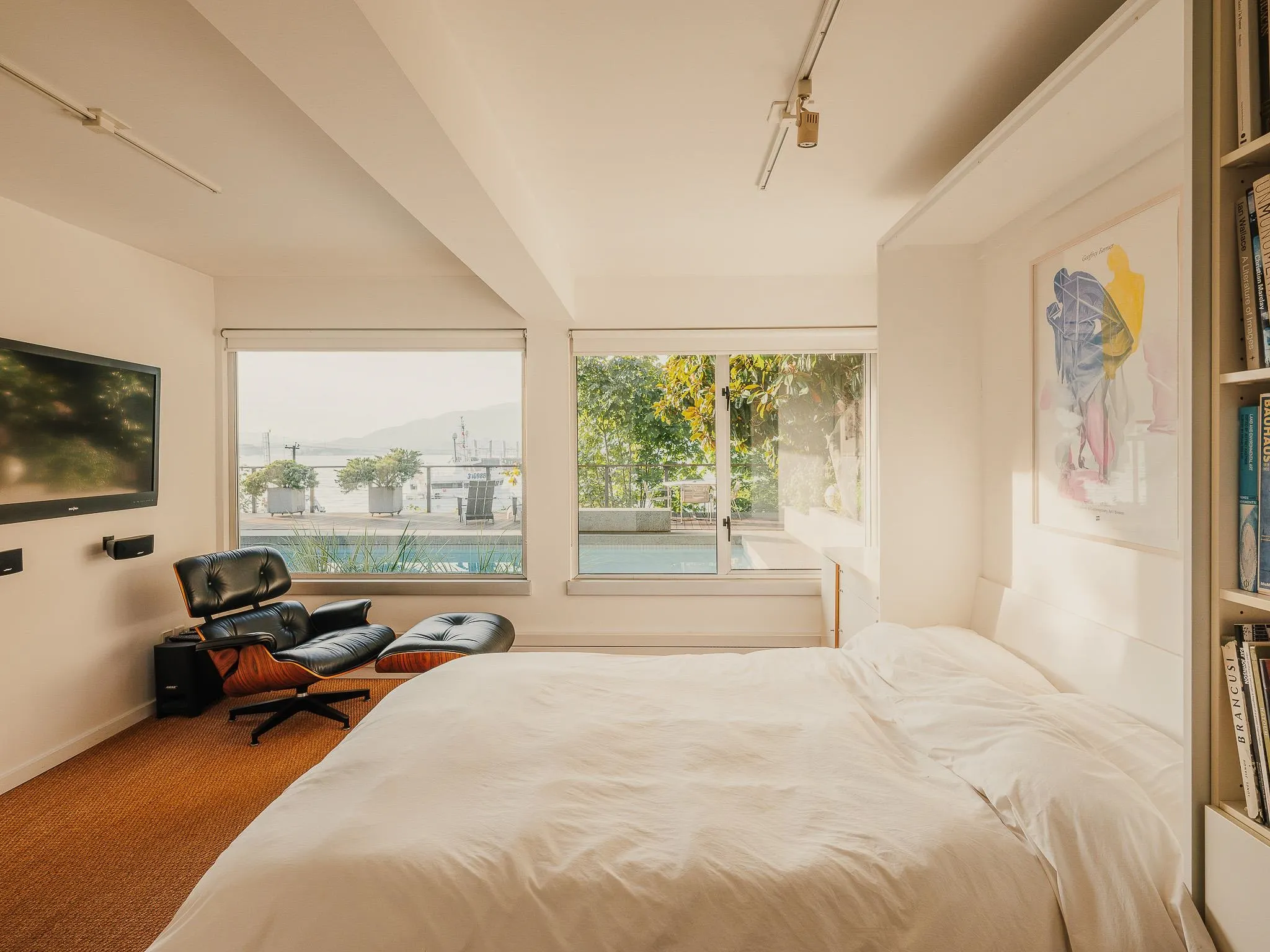 2391 Wall Street