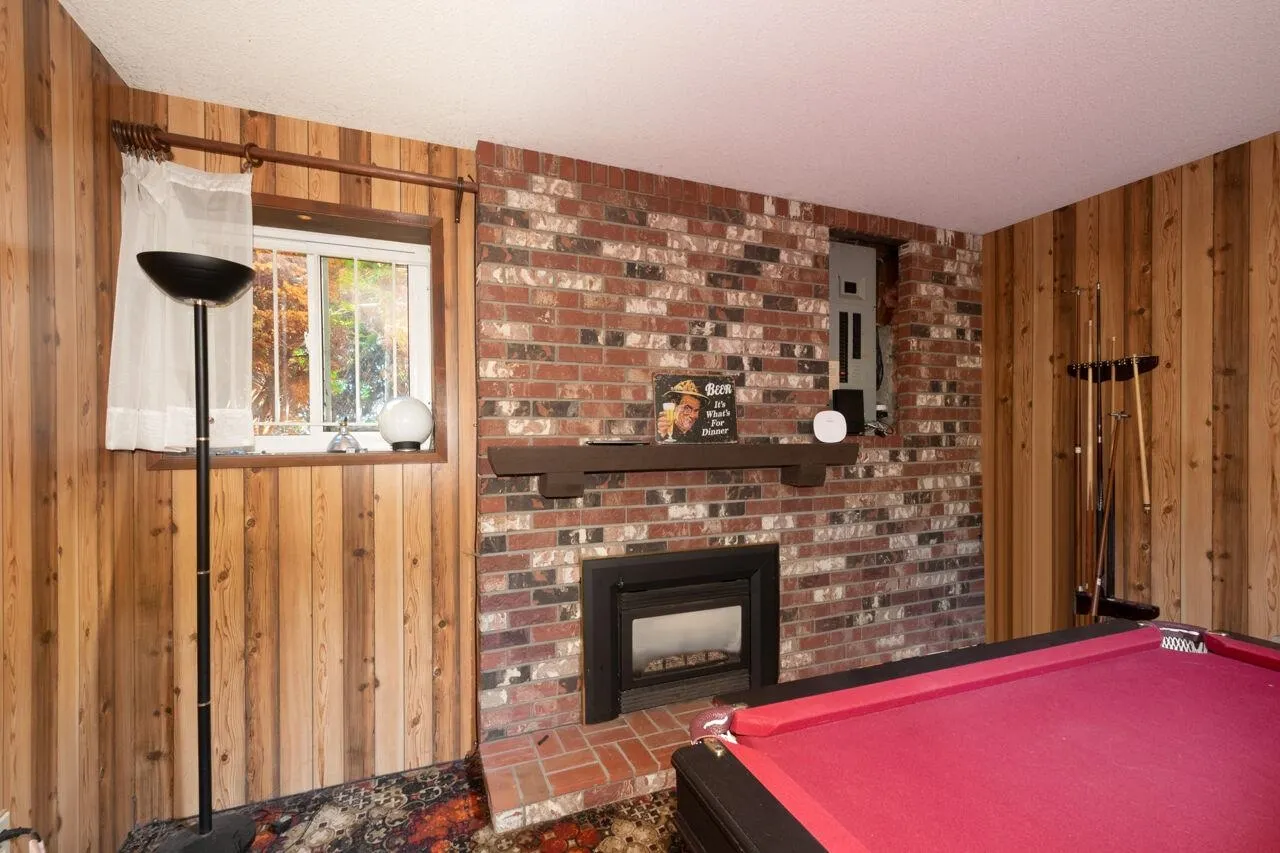 1285 Lucking Place