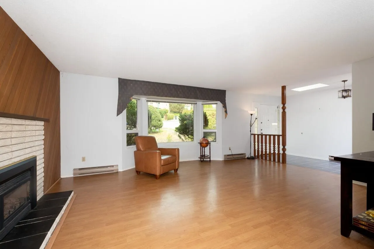 1285 Lucking Place