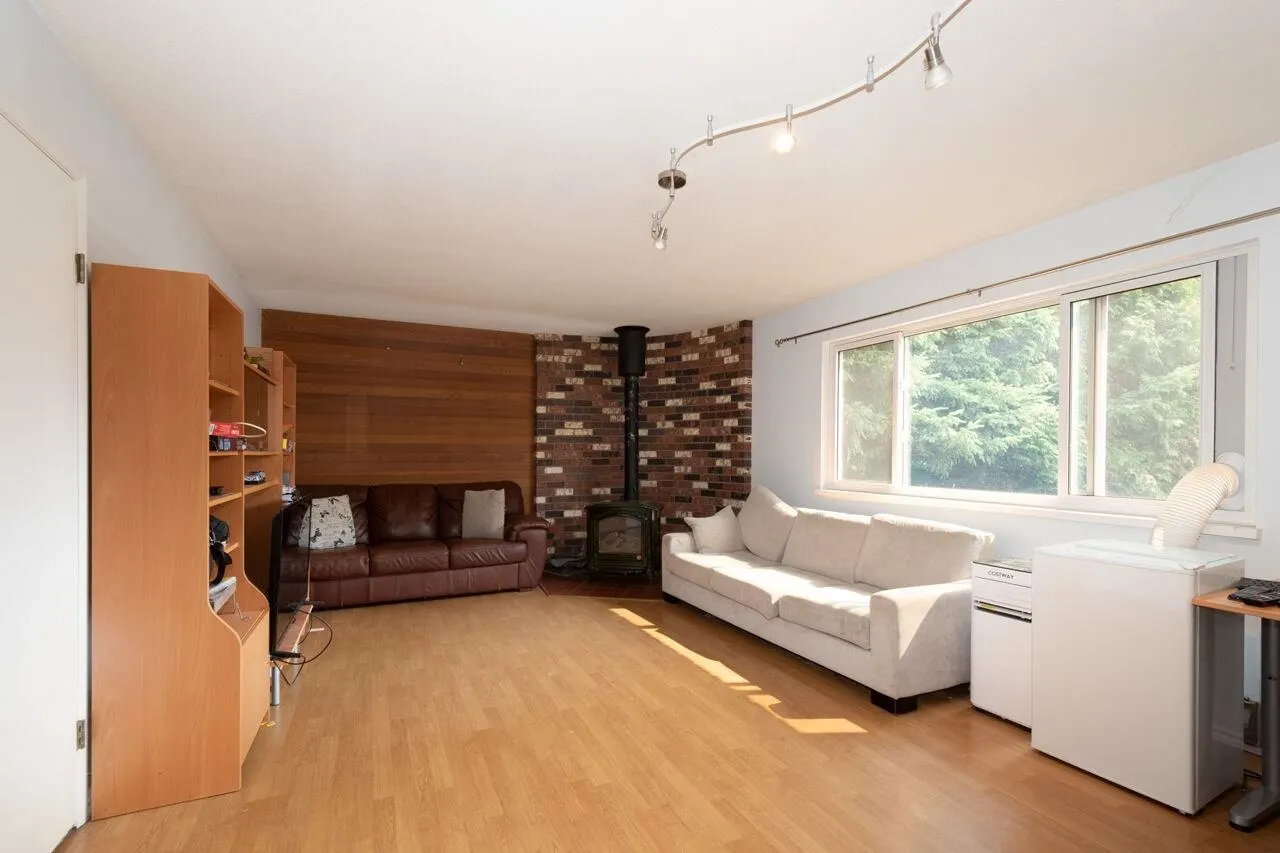 1285 Lucking Place