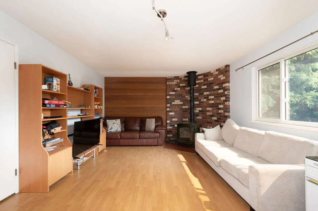 1285 Lucking Place
