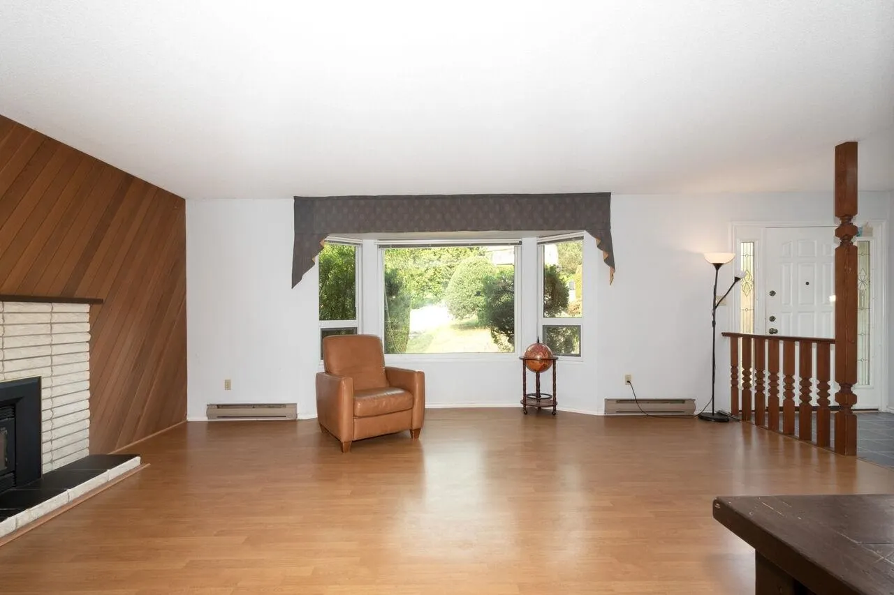 1285 Lucking Place