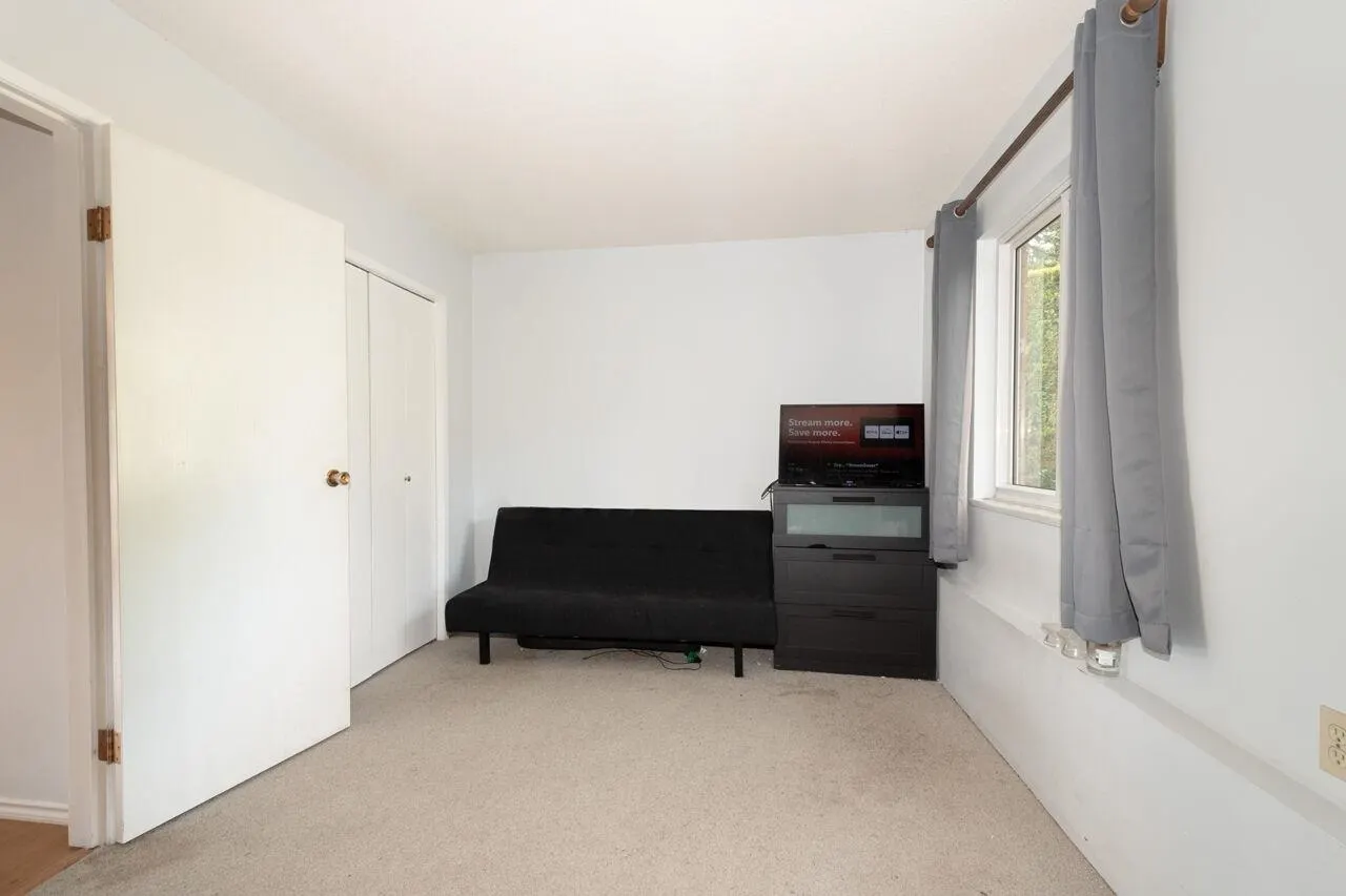 1285 Lucking Place