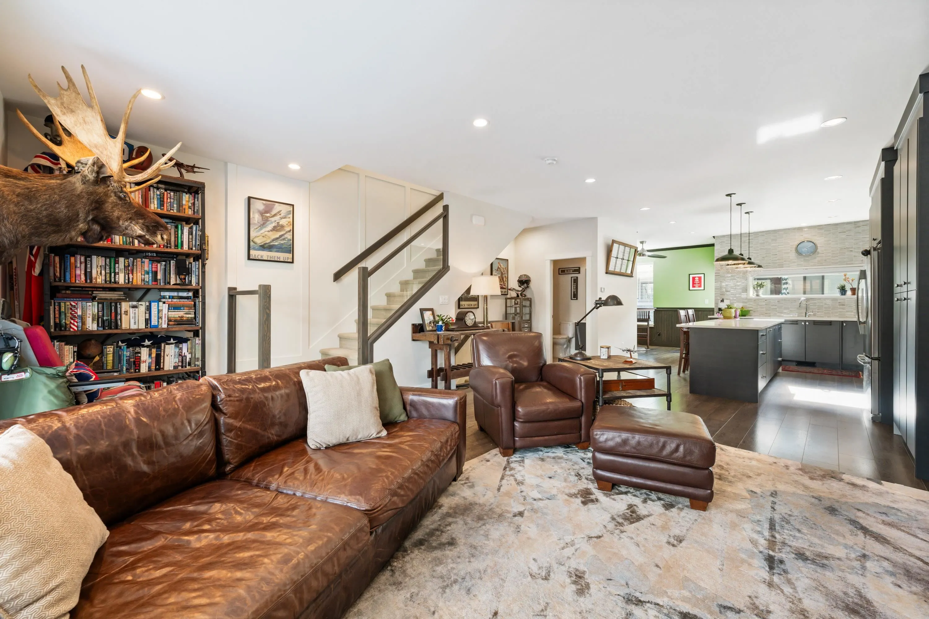 20 15688 28 Avenue