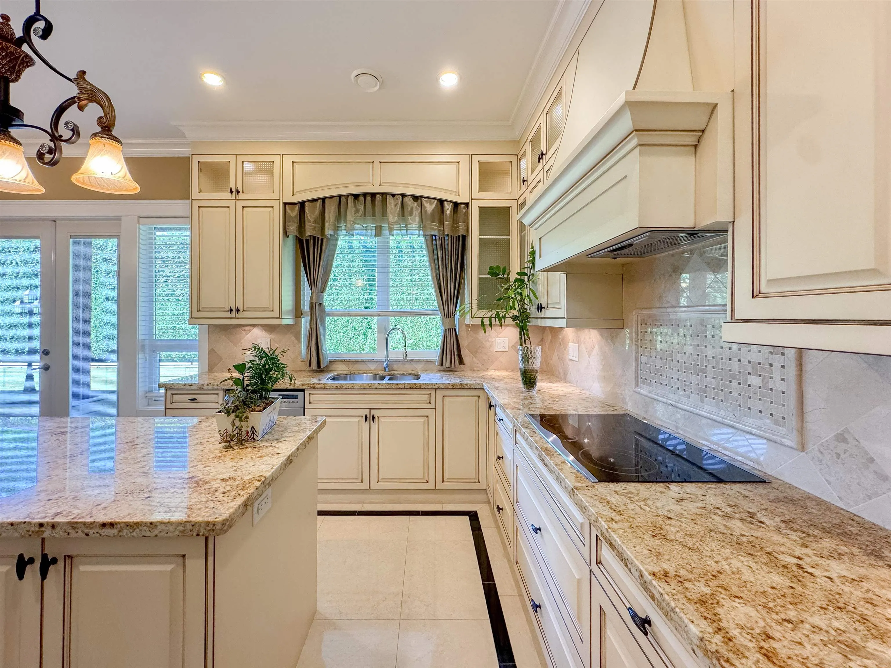 5871 Forsyth Crescent