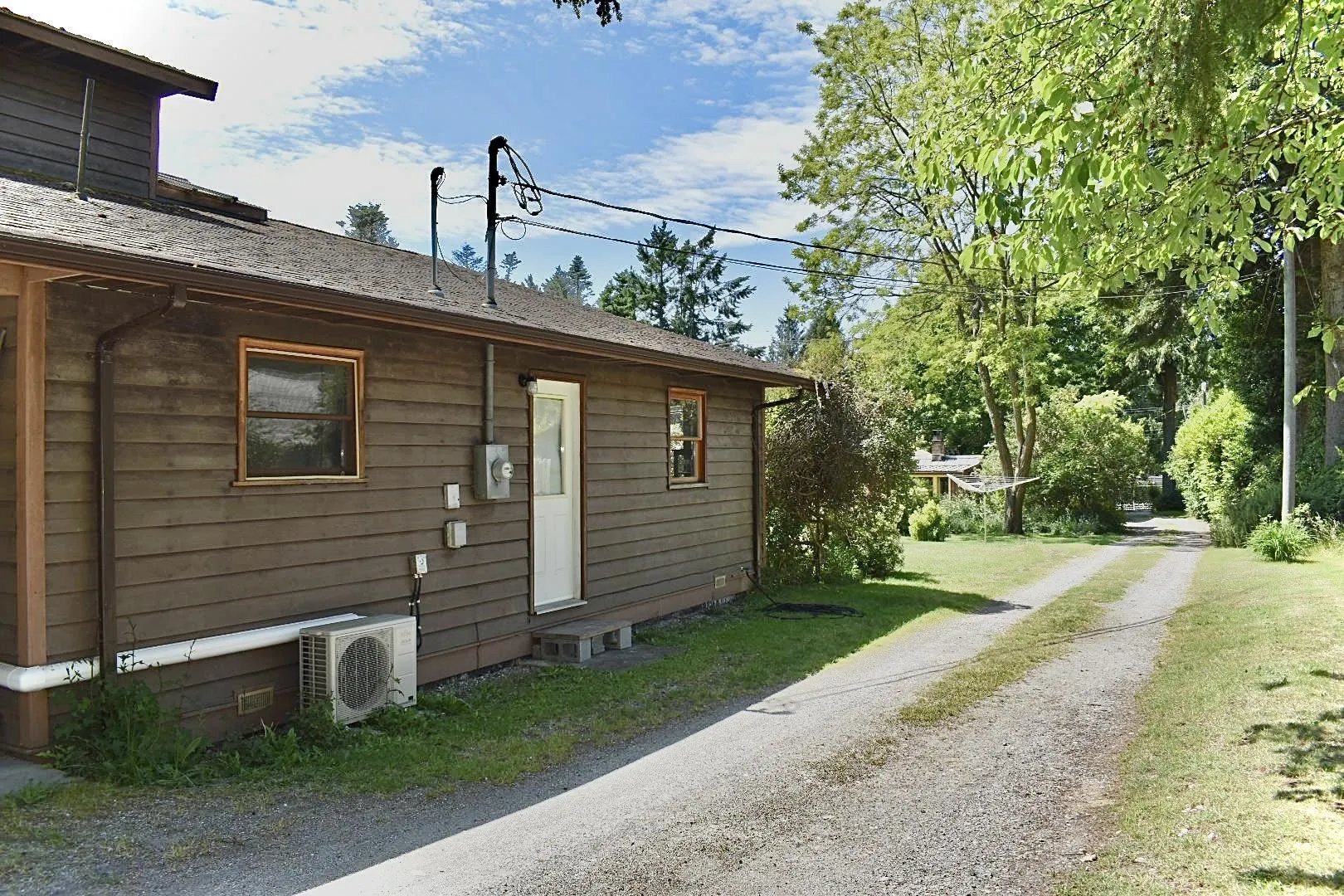 8084 Redrooffs Road