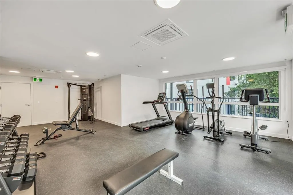 417 2002 St George Street