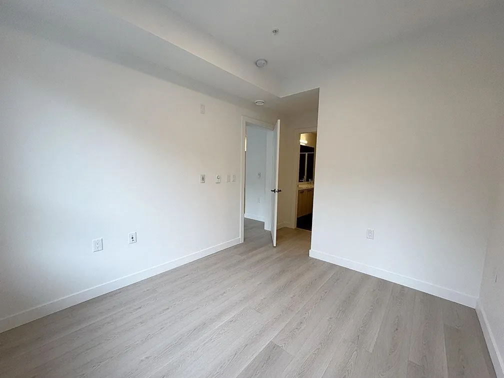 417 2002 St George Street