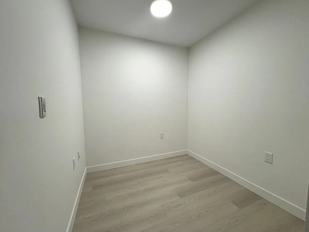 417 2002 St George Street