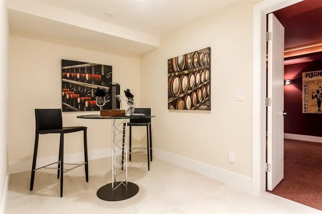 2662 Finch Hill