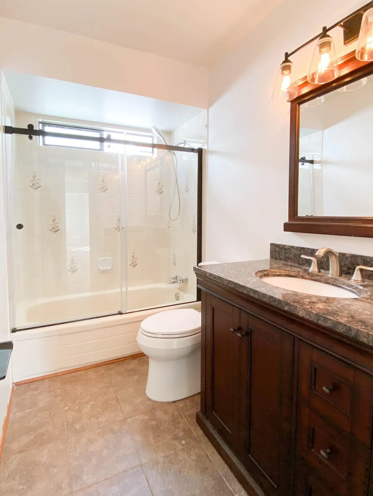 Upper-level 3340 Garibaldi Drive