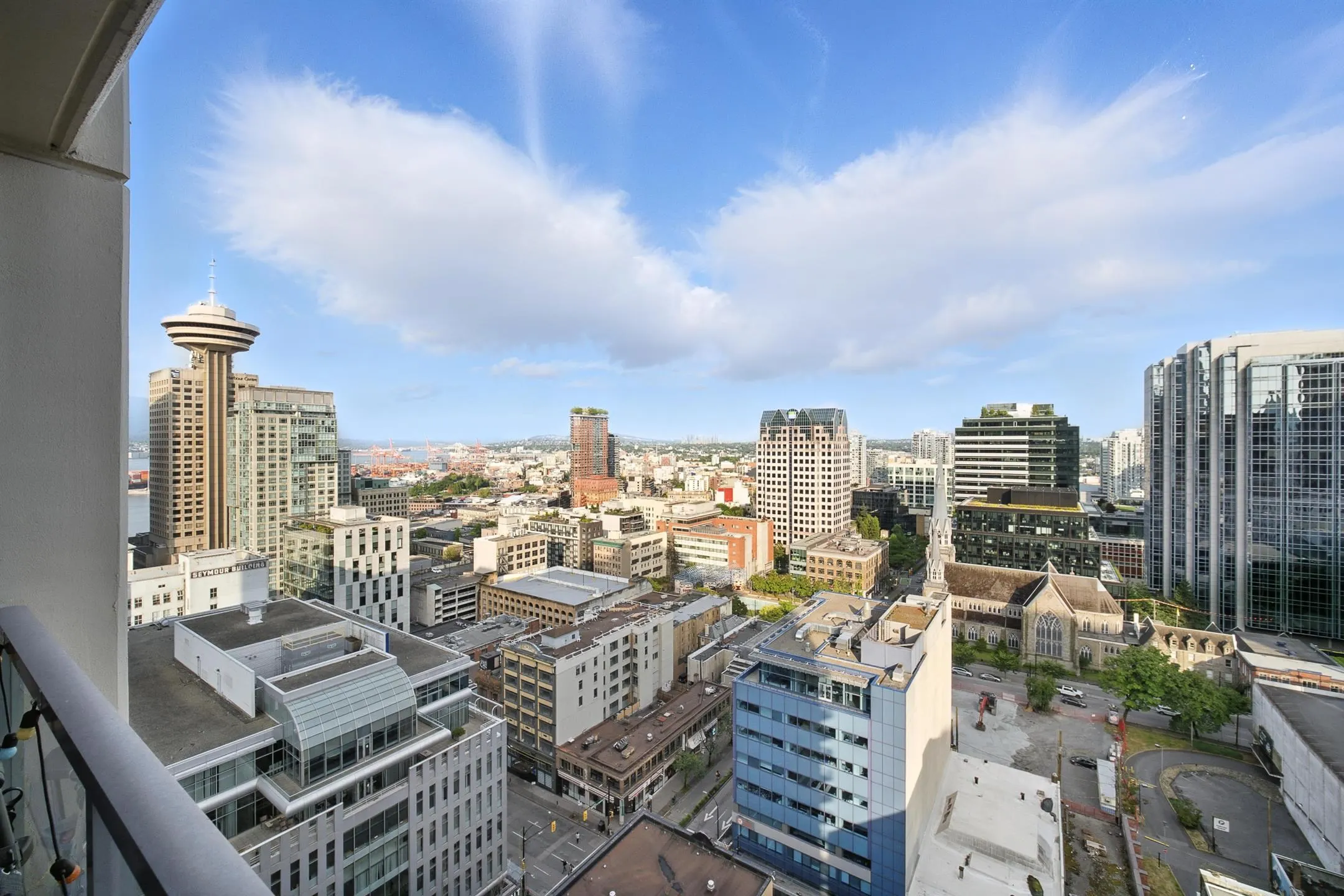 2214 610 Granville Street