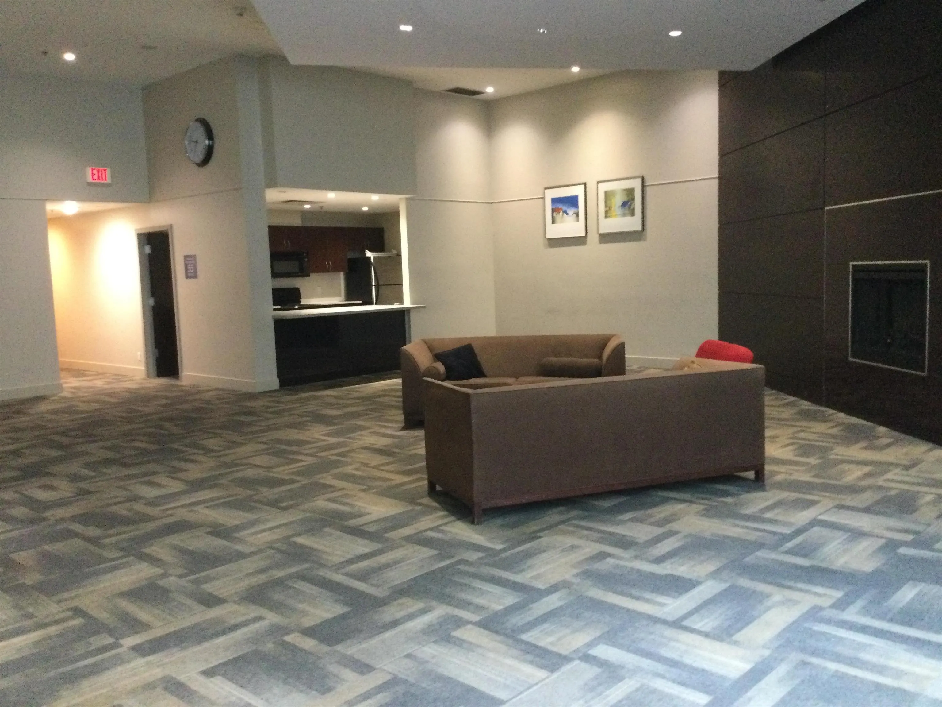 TH6 63 Keefer Place