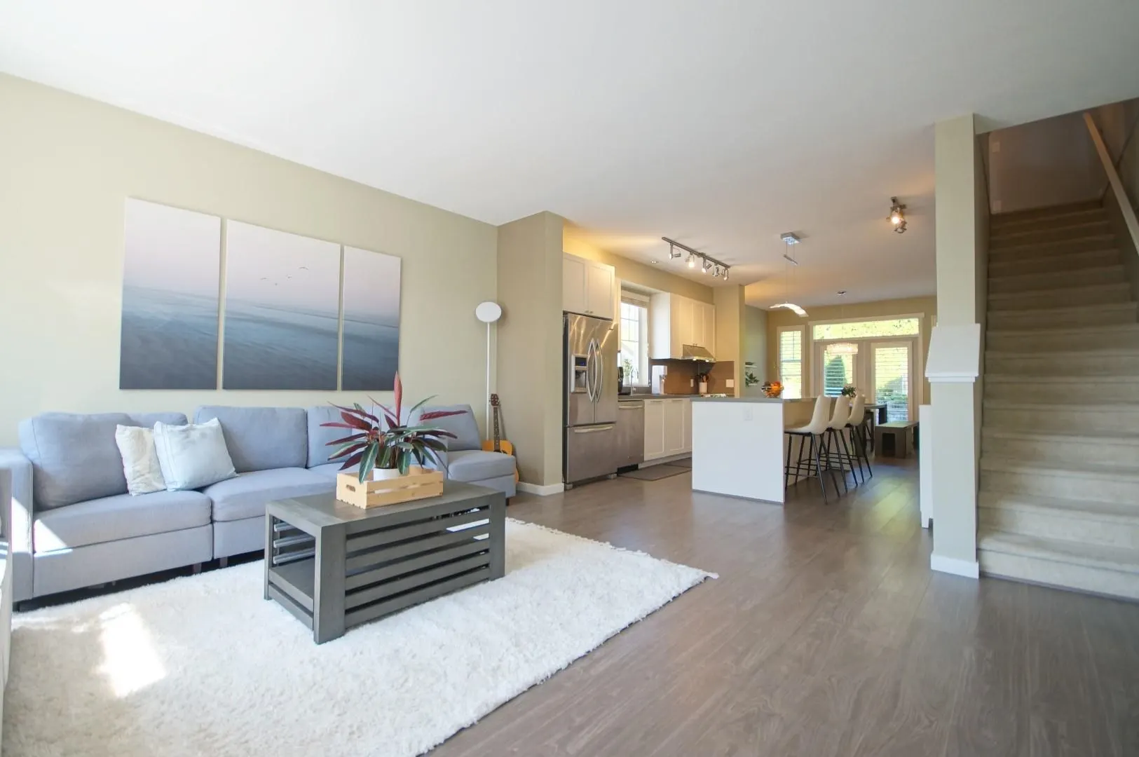16 3470 Highland Drive
