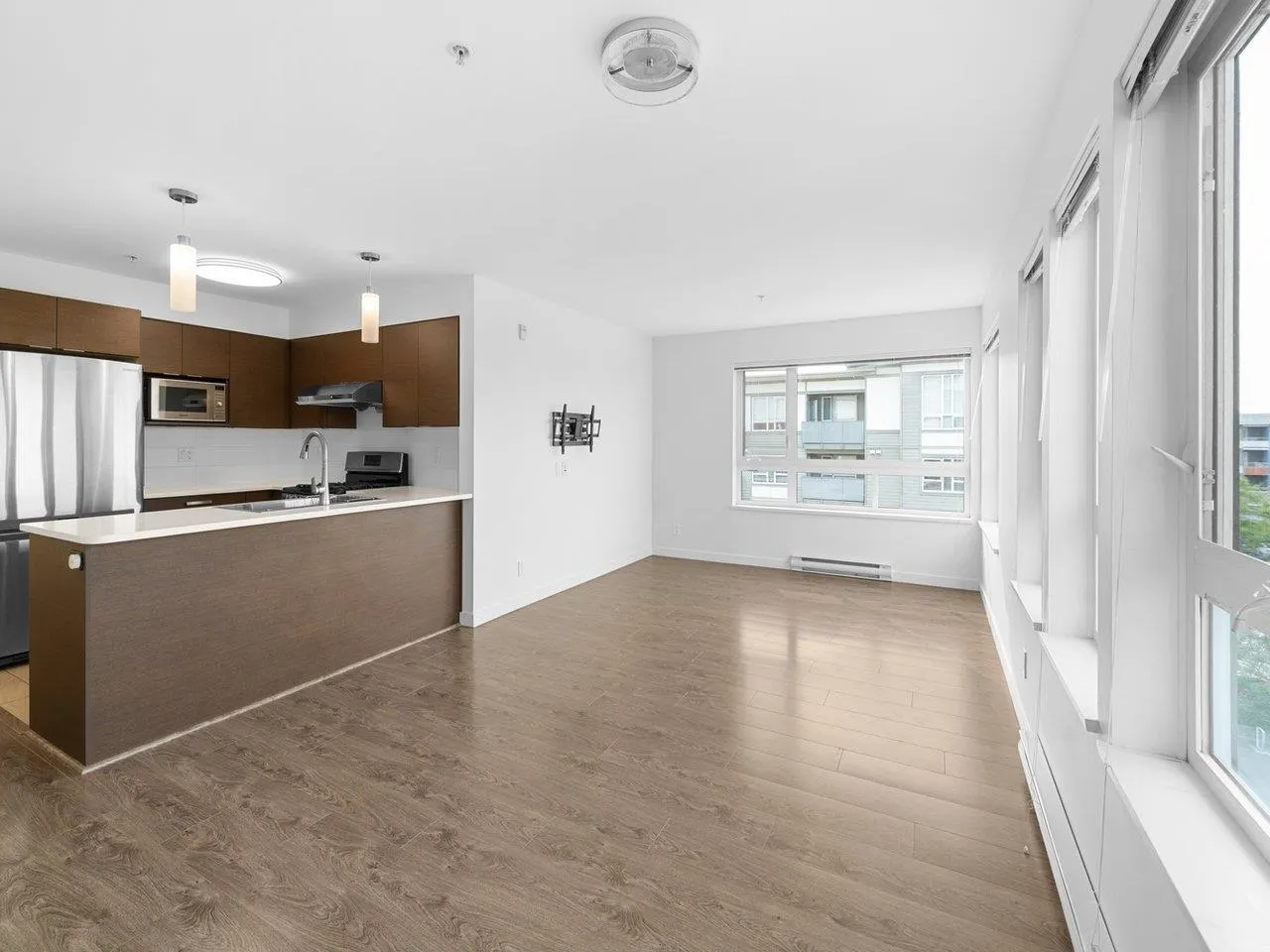331 12339 Steveston Highway