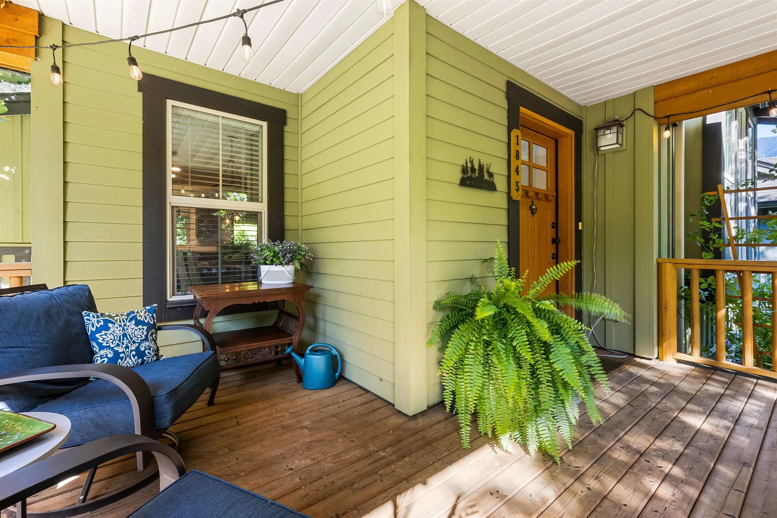 1845 Mossy Green Way