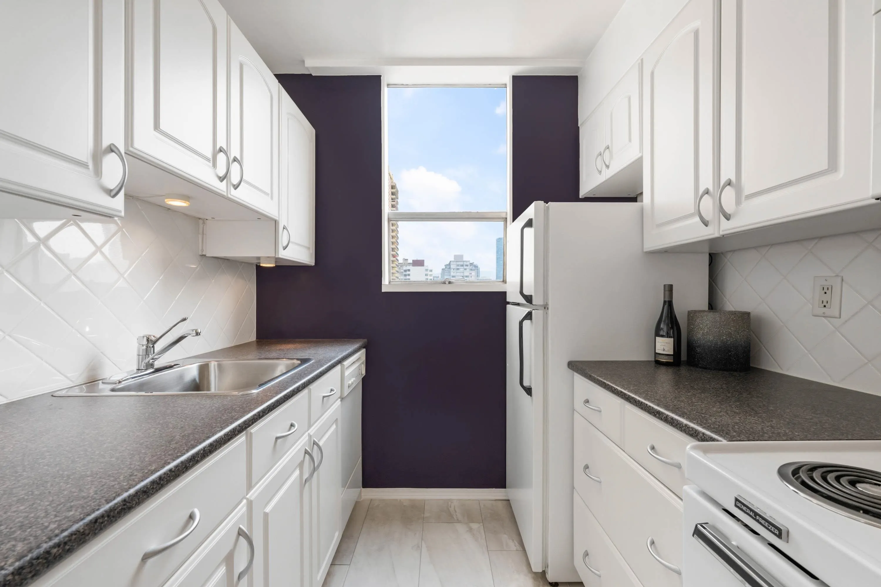 906 1250 Burnaby Street