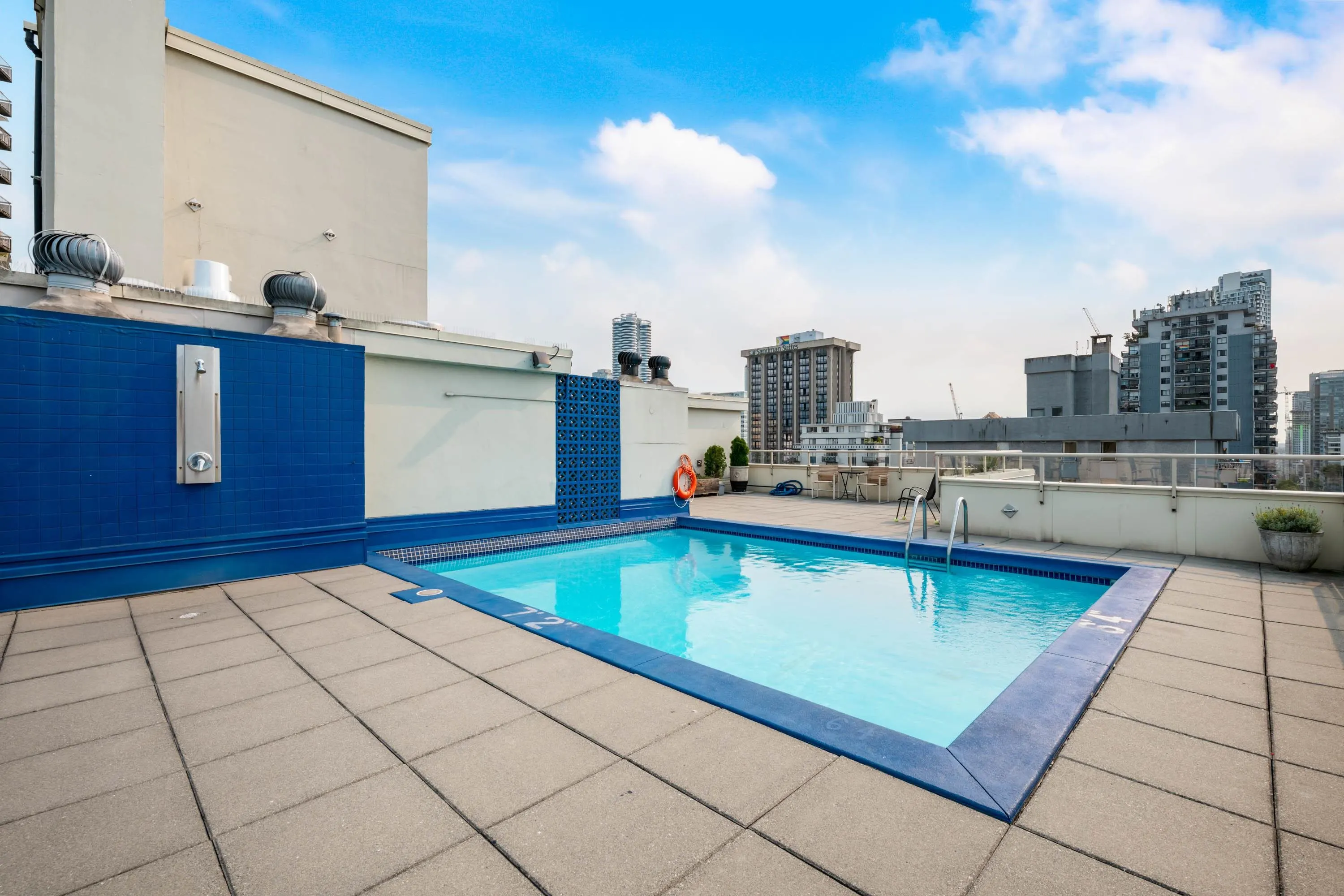 906 1250 Burnaby Street