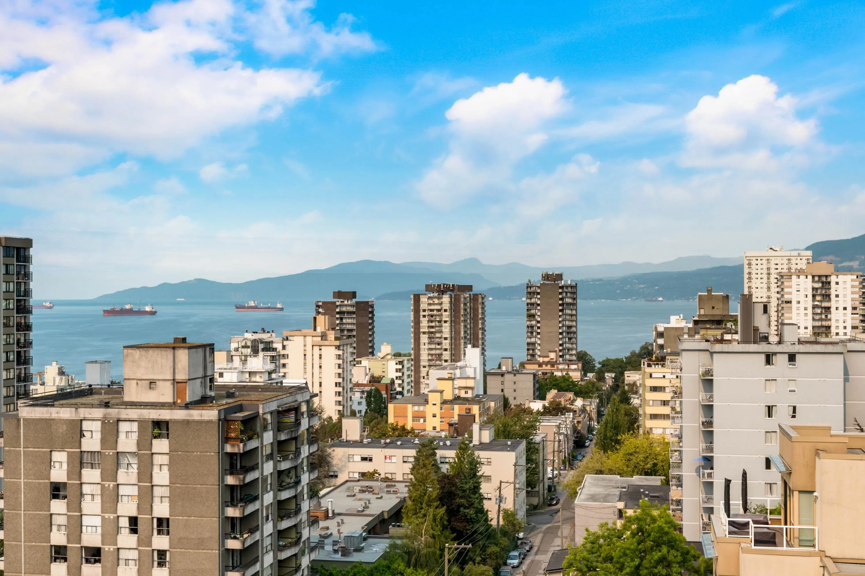 906 1250 Burnaby Street