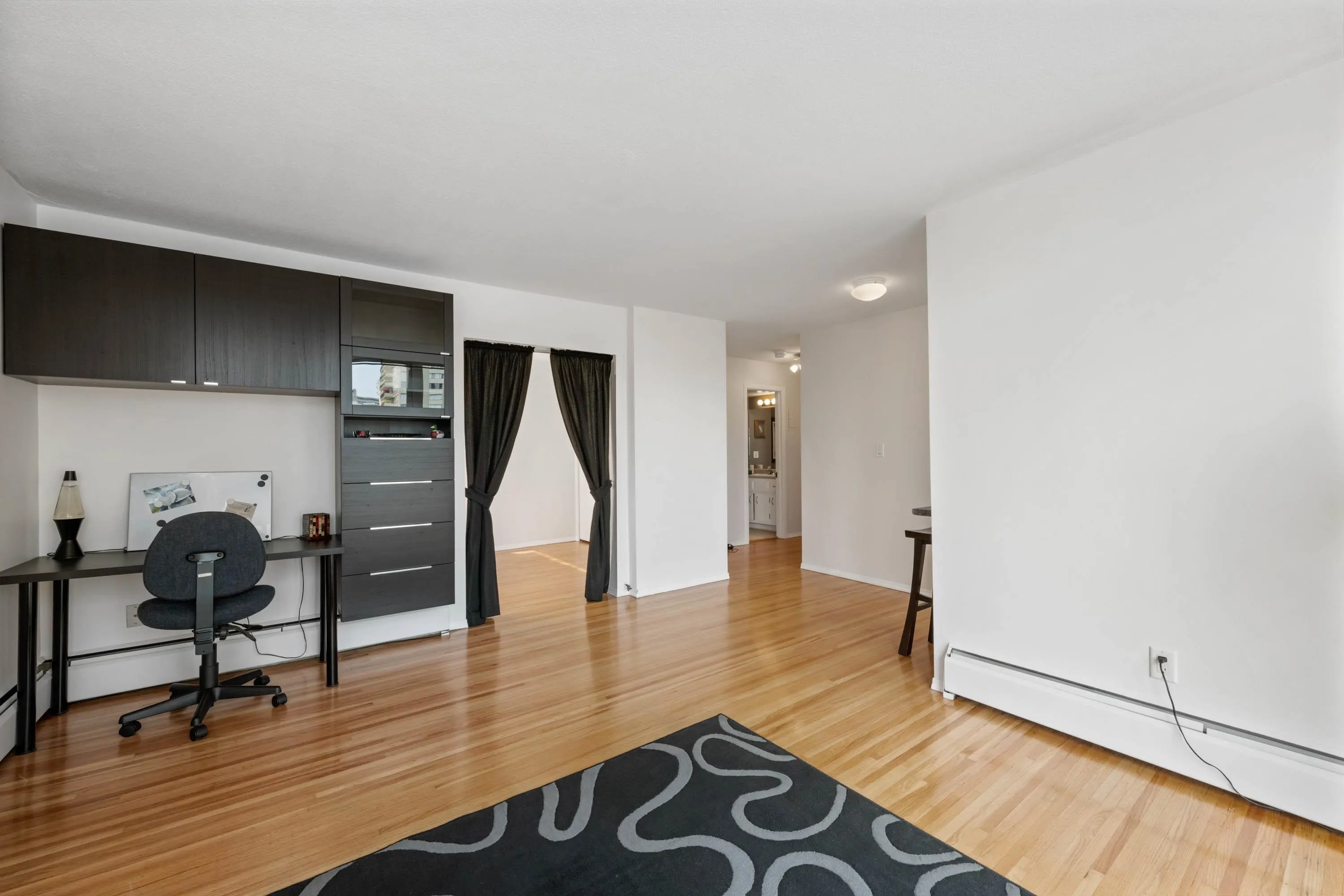 906 1250 Burnaby Street