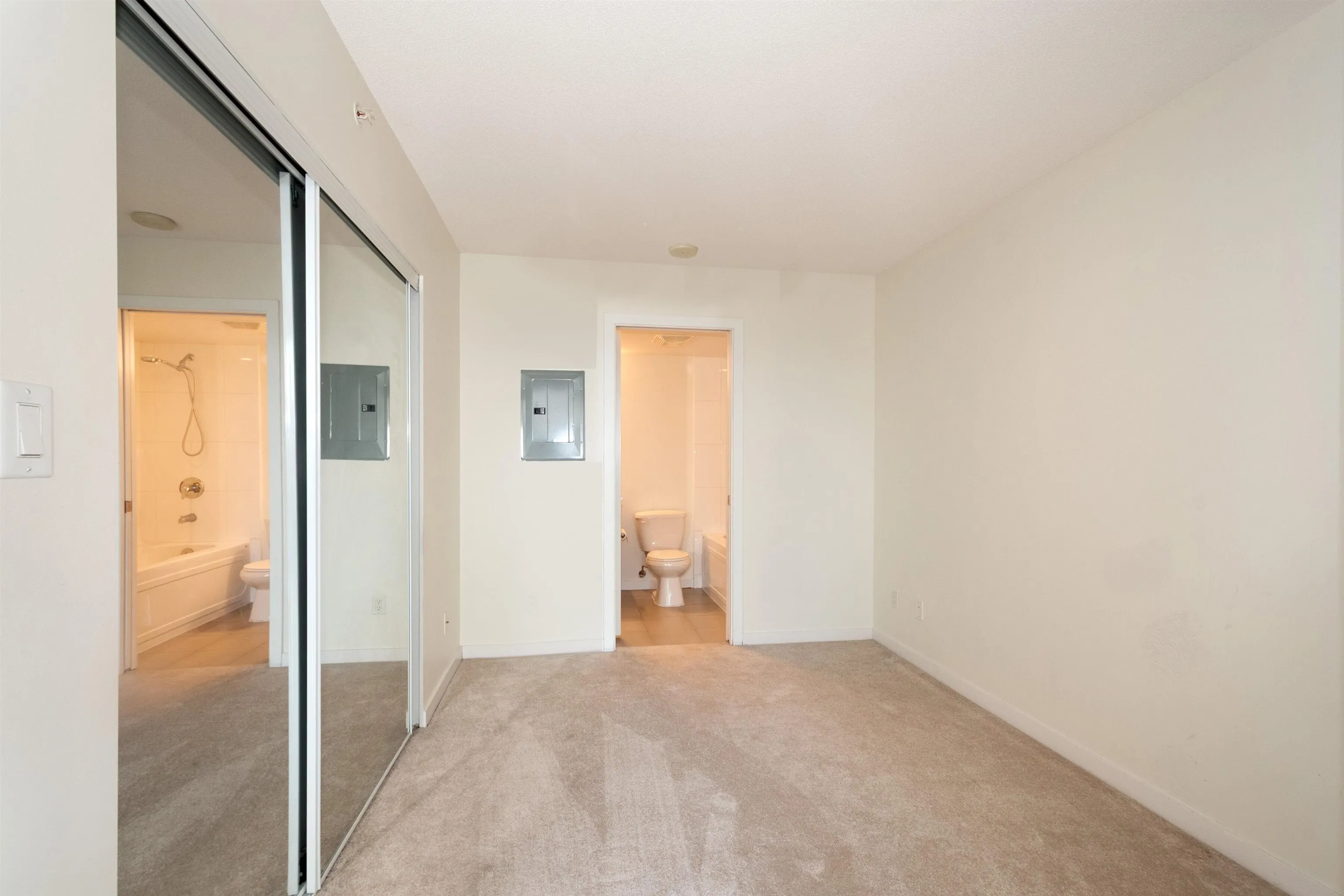 1606 13688 100 Avenue