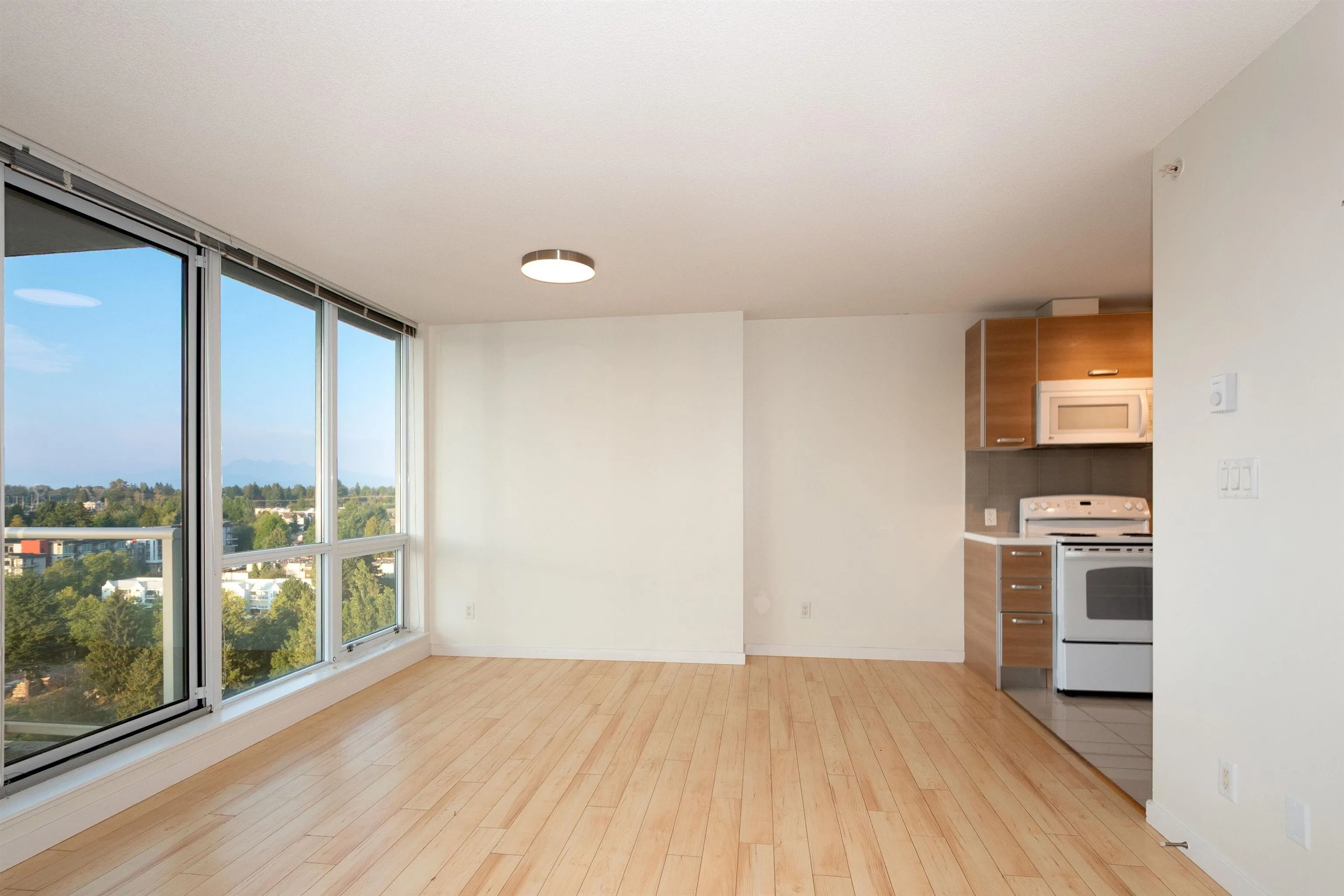 1606 13688 100 Avenue