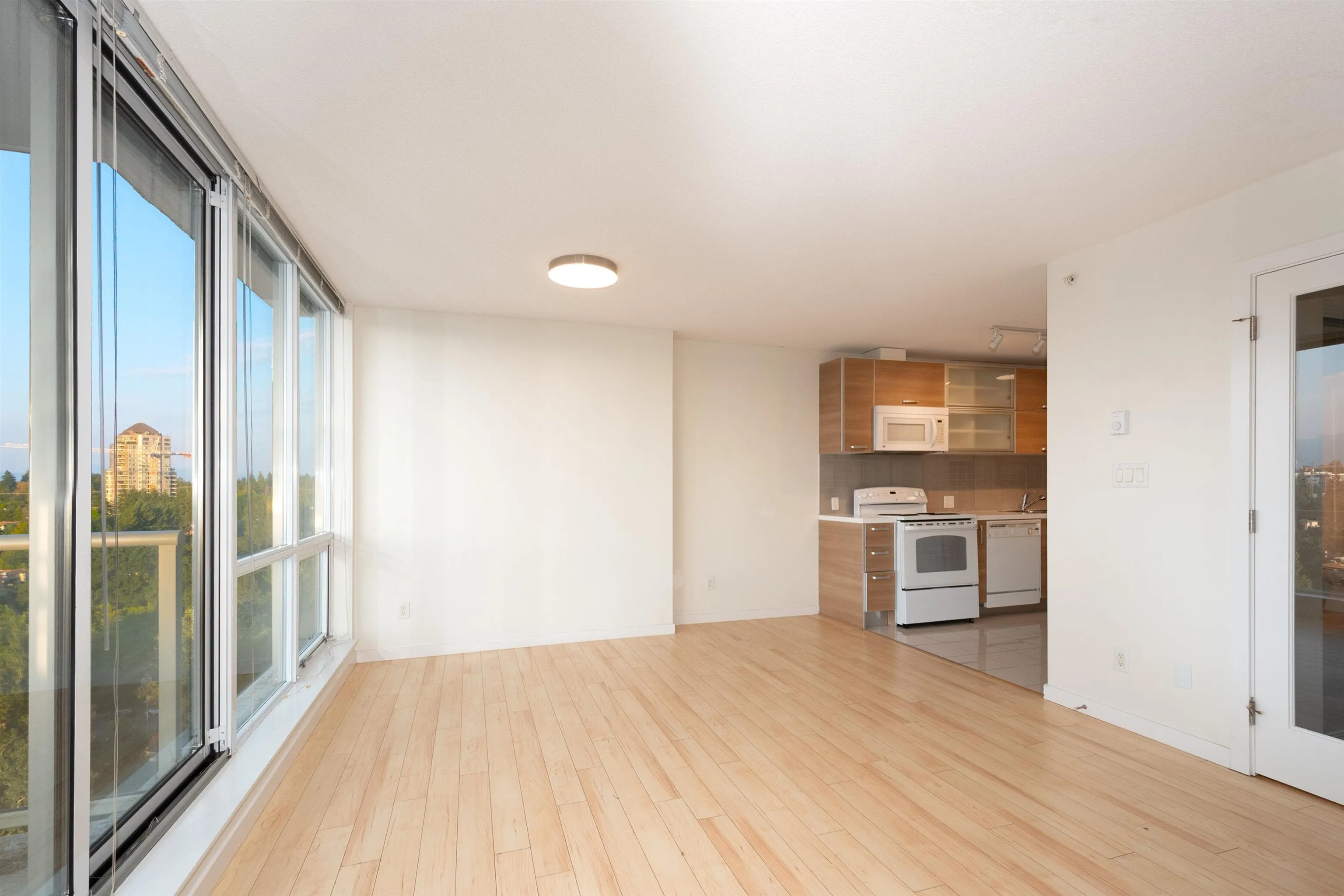 1606 13688 100 Avenue