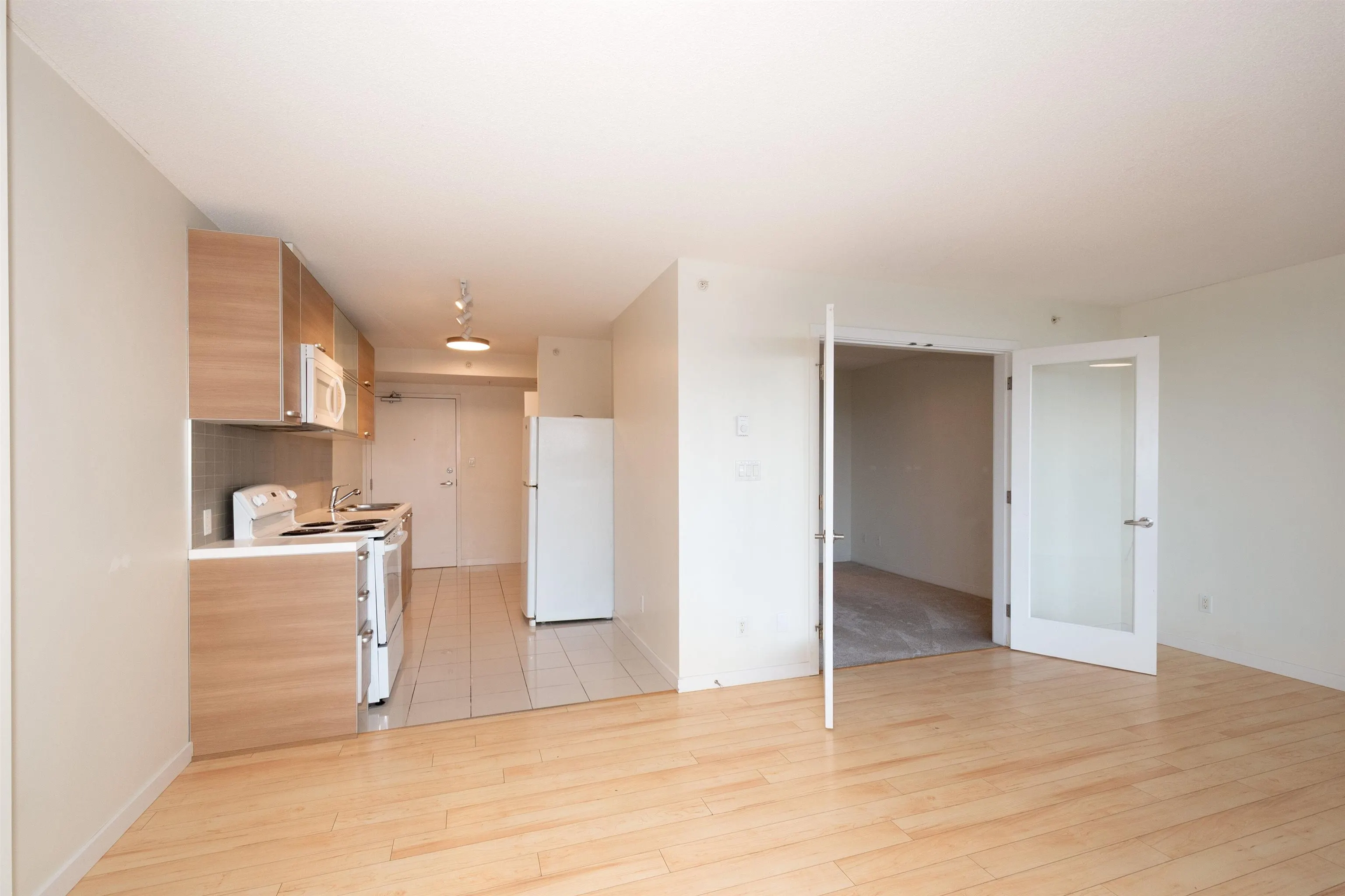 1606 13688 100 Avenue