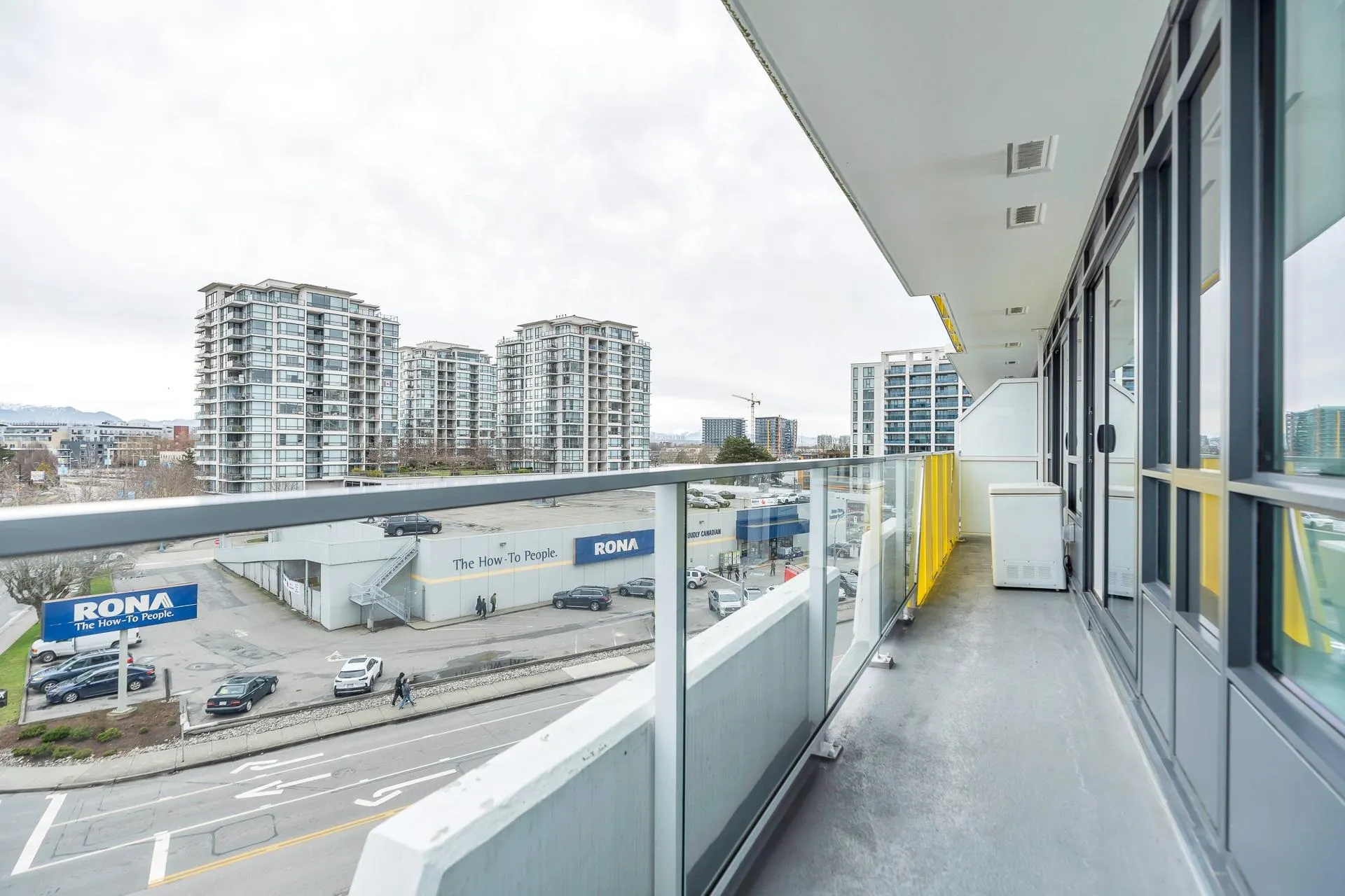 607 5766 Gilbert Road