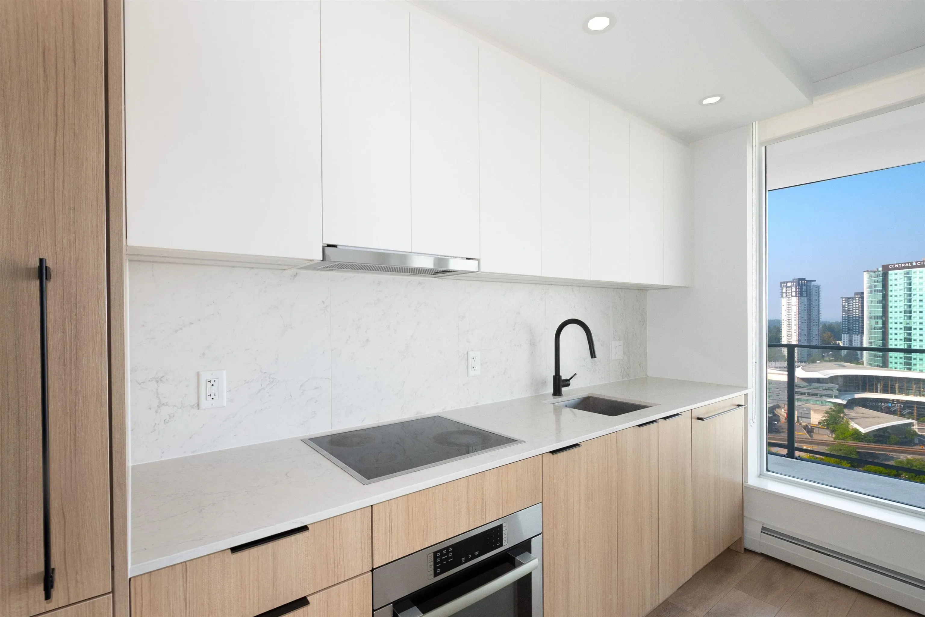 2509 13685 102 Avenue