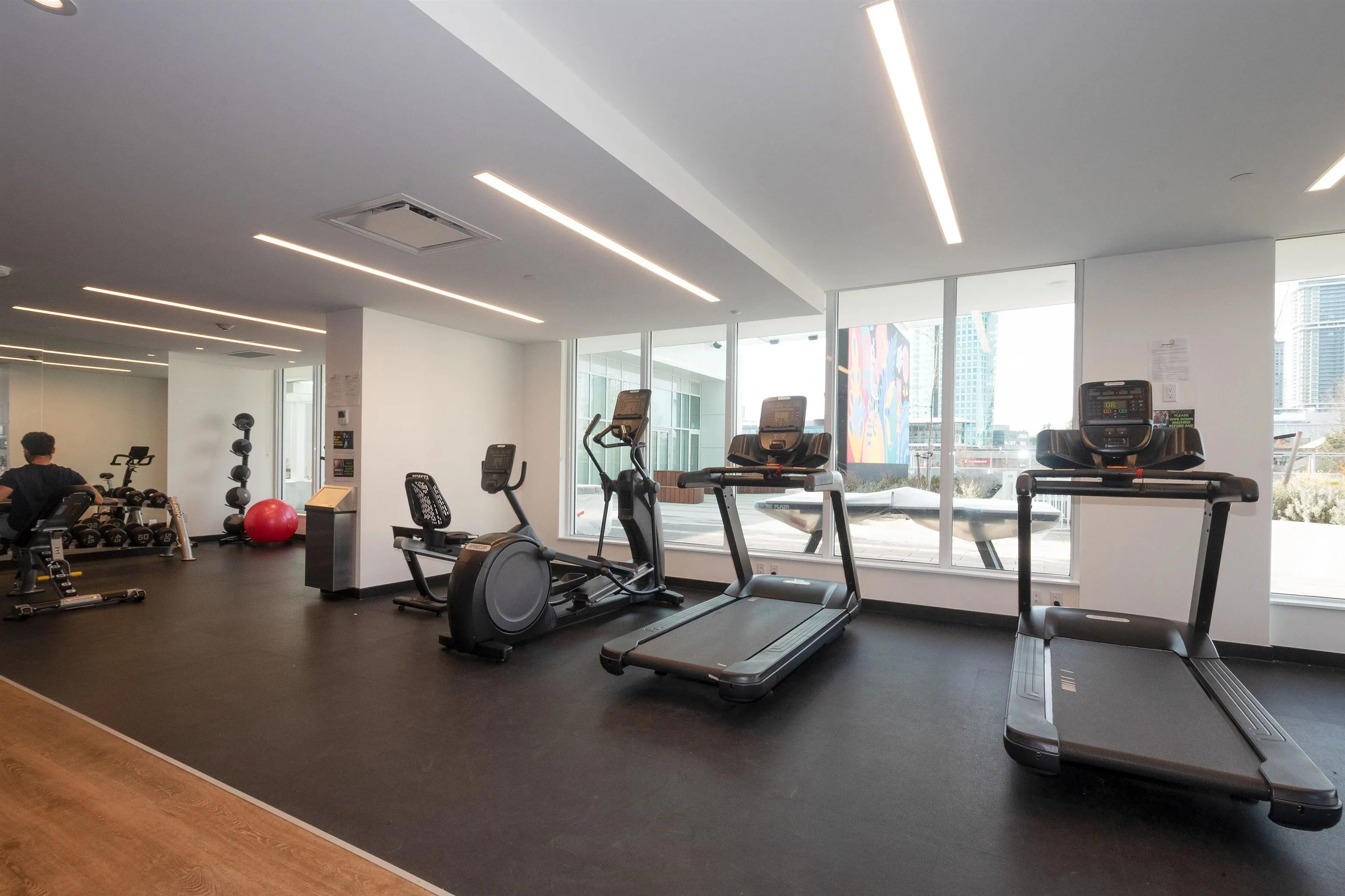 2509 13685 102 Avenue