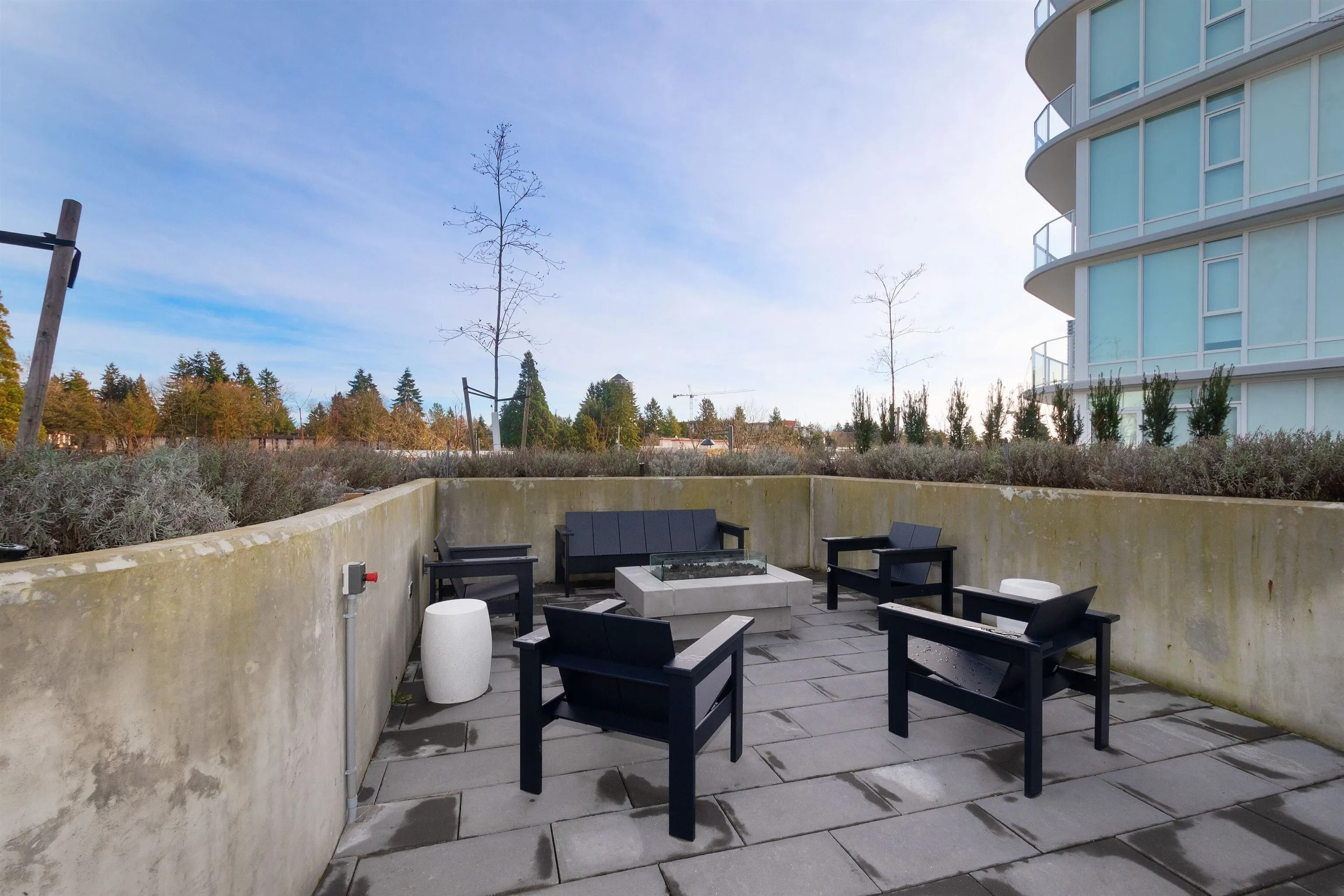 2509 13685 102 Avenue