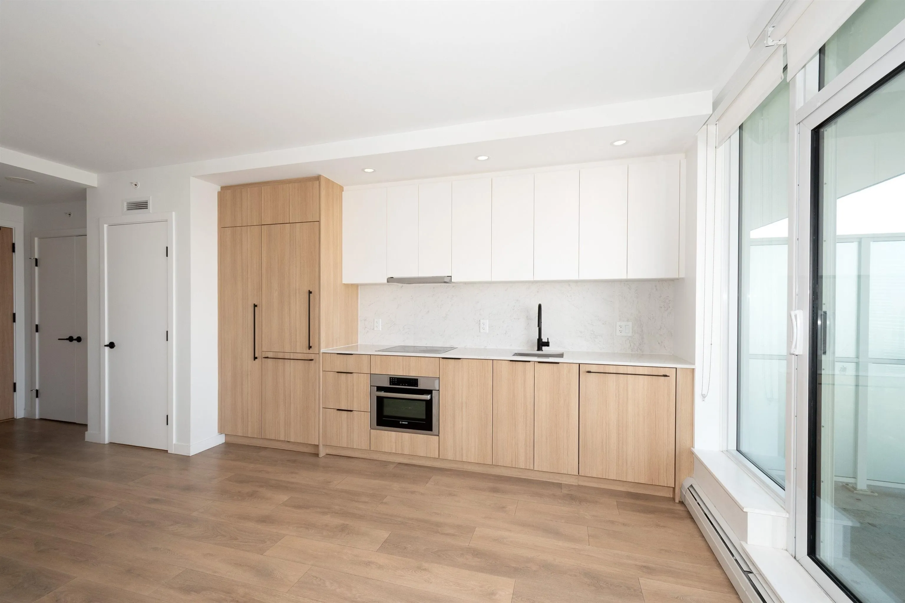 2509 13685 102 Avenue