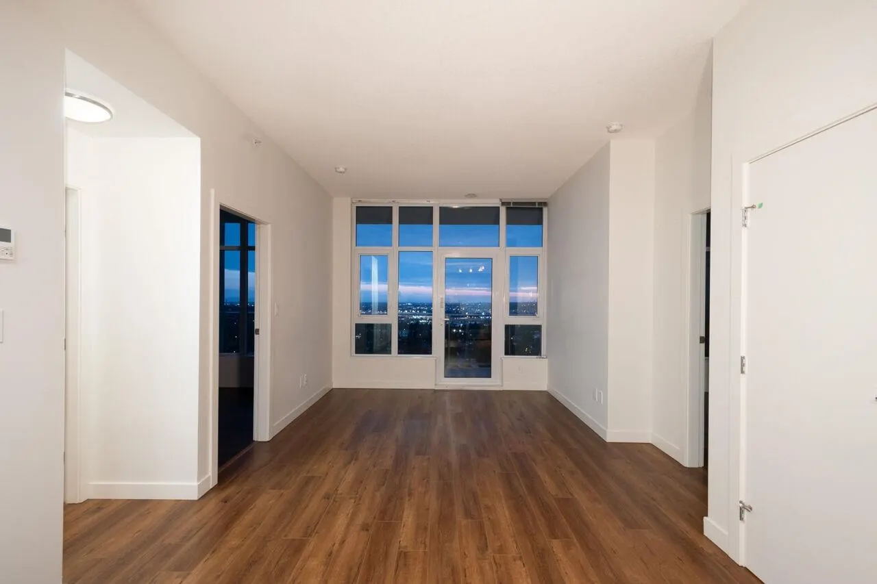 3403 13308 Central Avenue