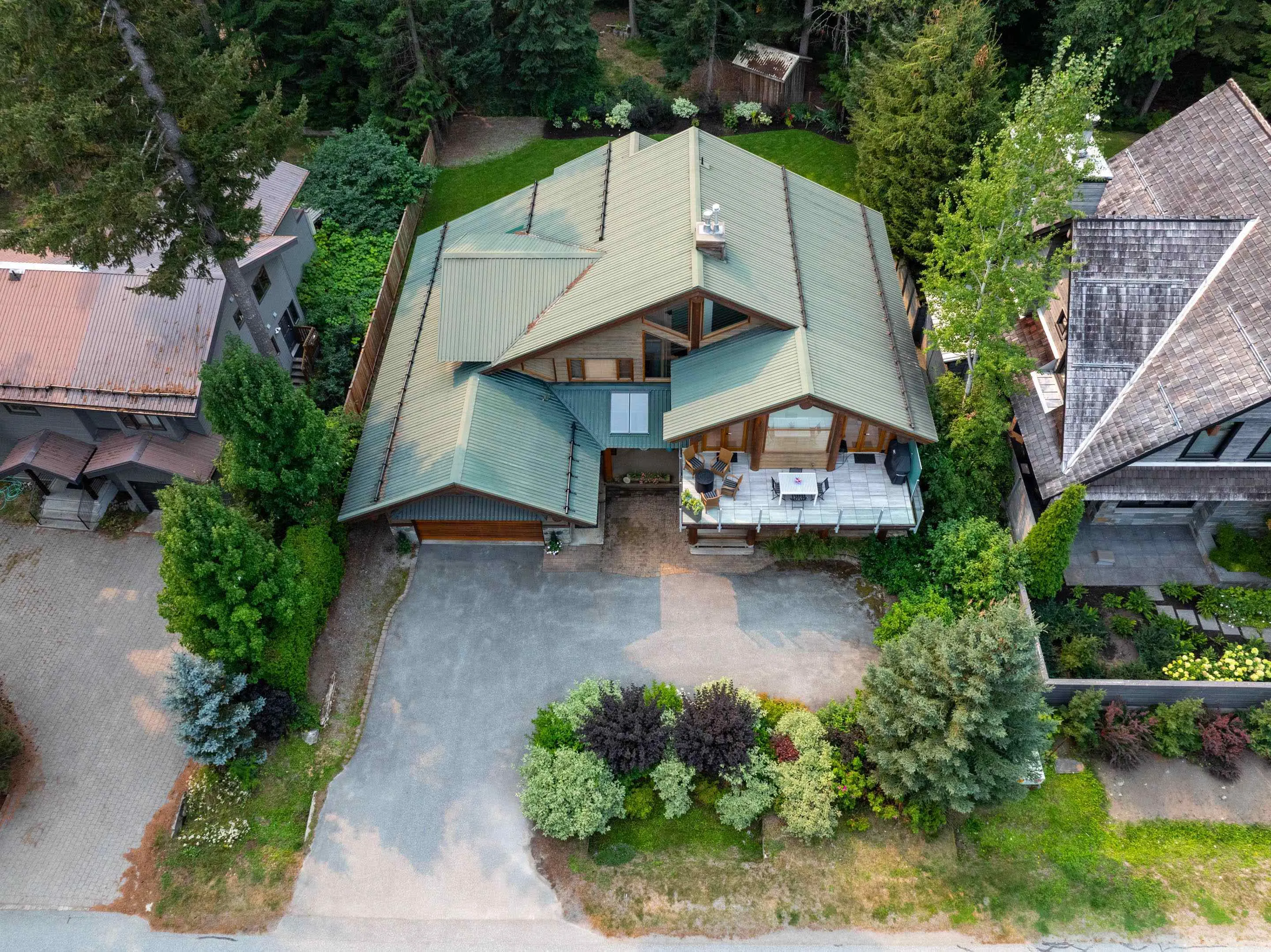 6487 Balsam Way