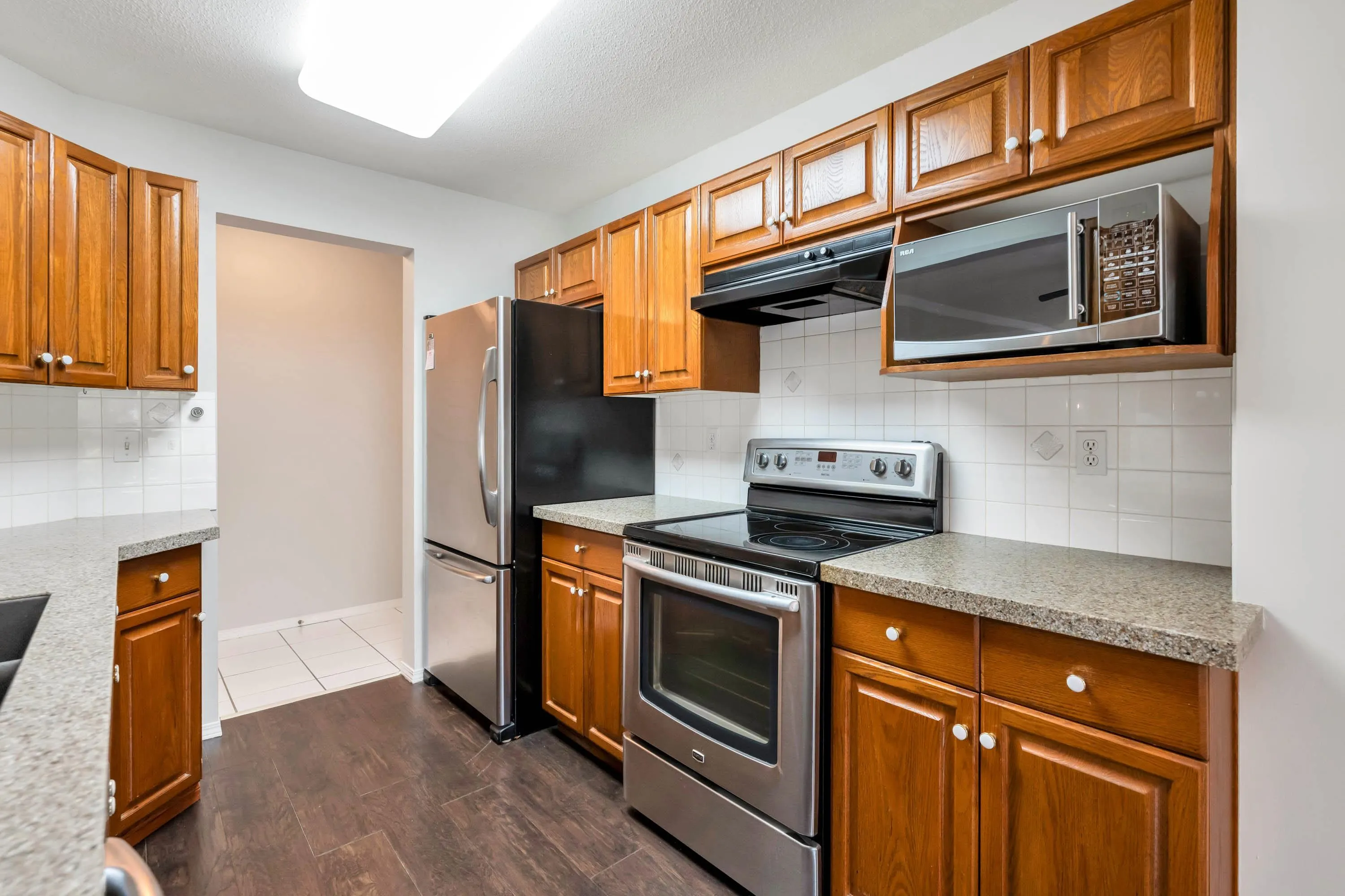 202 13870 70 Avenue