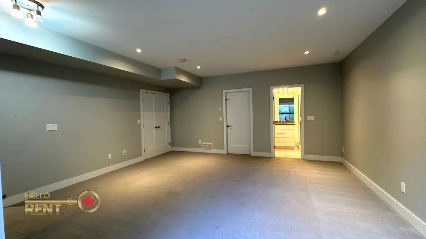233 W 18th Street