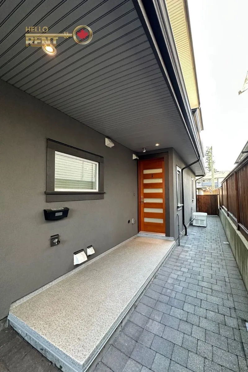233 W 18th Street